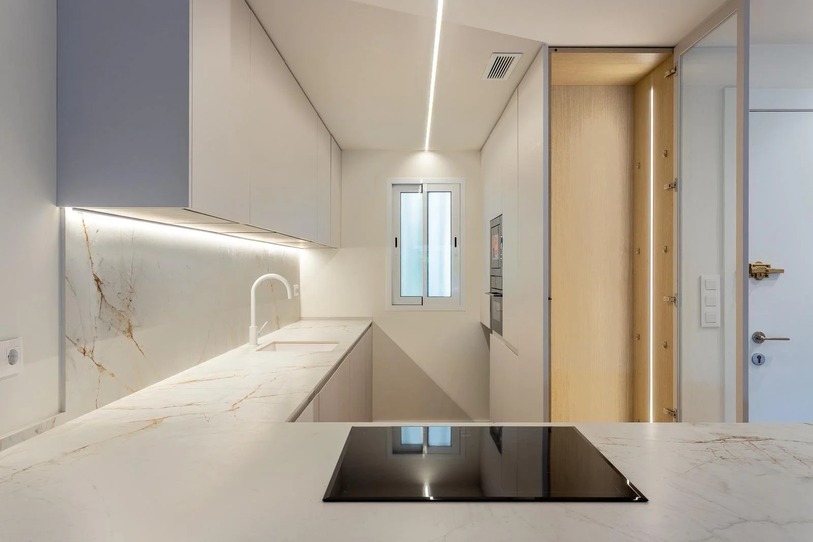 WhatsApp Image 2025-11-20 at 08.27.53.jpeg