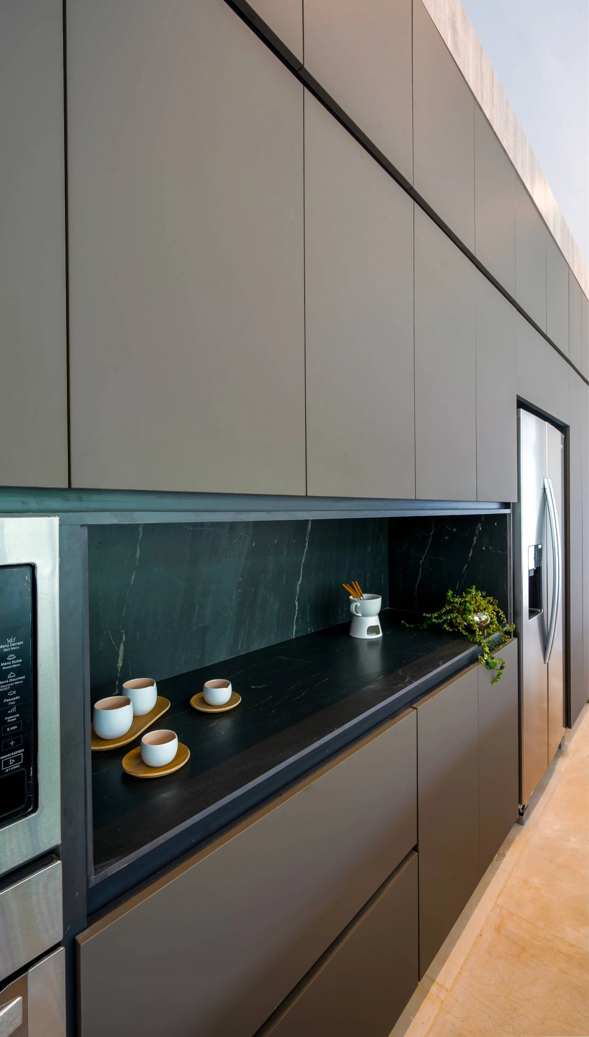 Casa Tierra Quimbaya C9-Mesón e Isla-Belvedere Black by Ascale-08.jpg