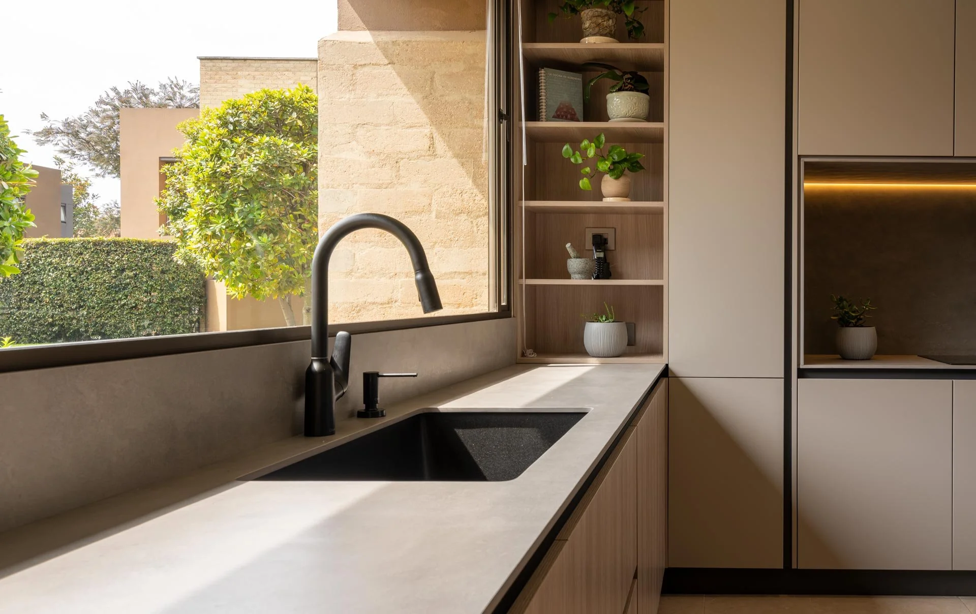 Cocina-Quadra_Mesón y Nicho Gramarston® Cosmopolita Grey-10.jpg