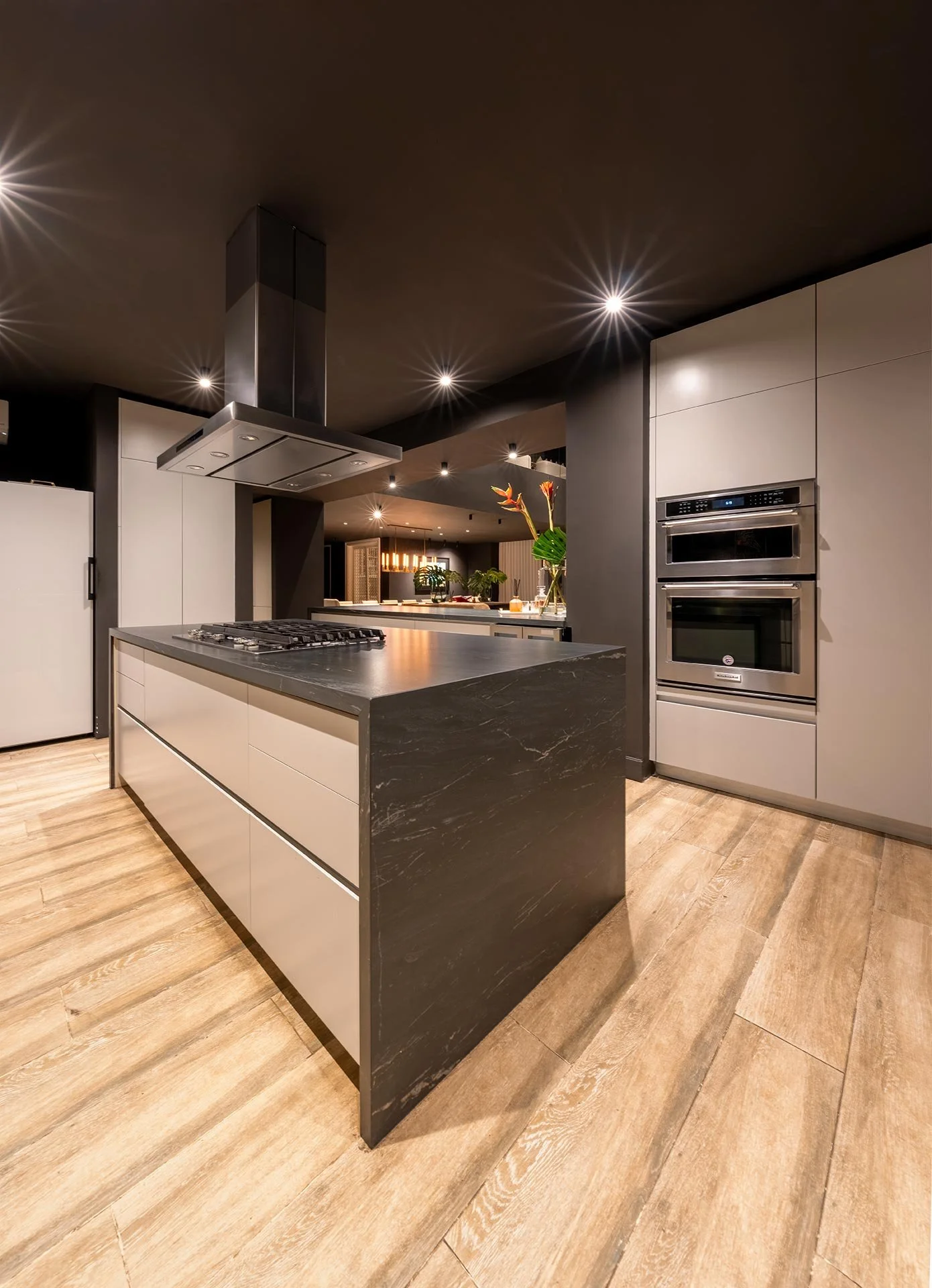 Casa Caujaral-Lungomare-Mesón e isla-Gramarston® Belvedere Black-17-gramar.jpg