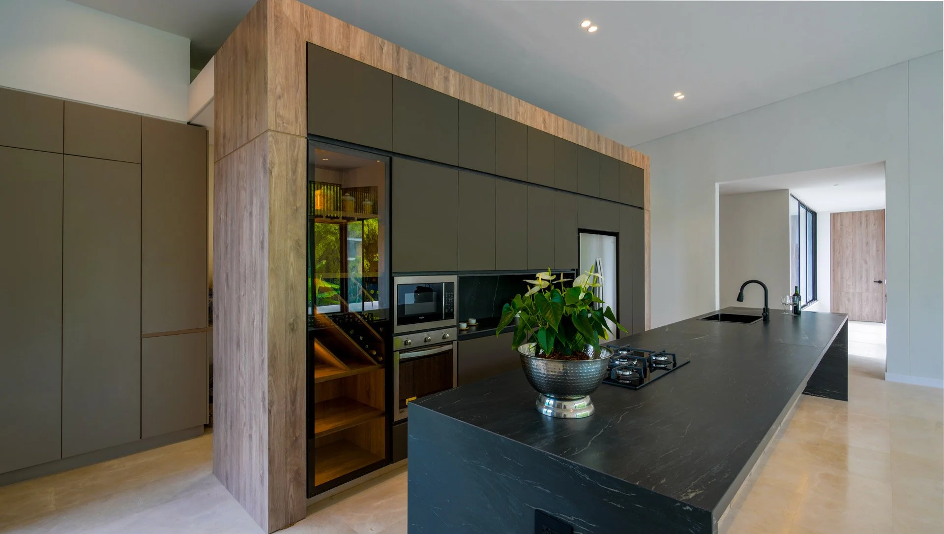 Casa Tierra Quimbaya C9-Mesón e Isla-Belvedere Black by Ascale-05.jpg