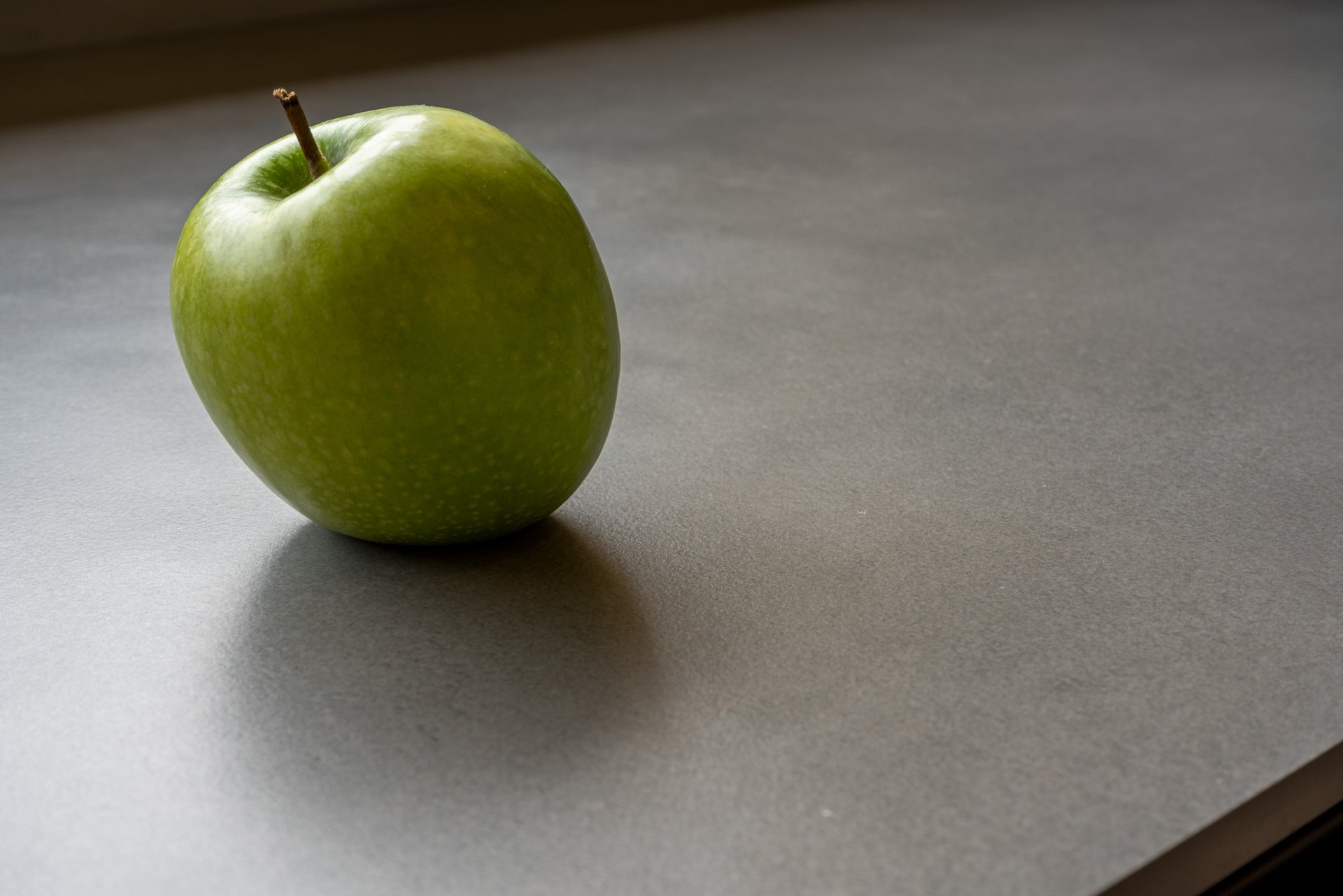 Cocina-Mesón y Nicho Gramarston® Cosmopolita Grey.jpg