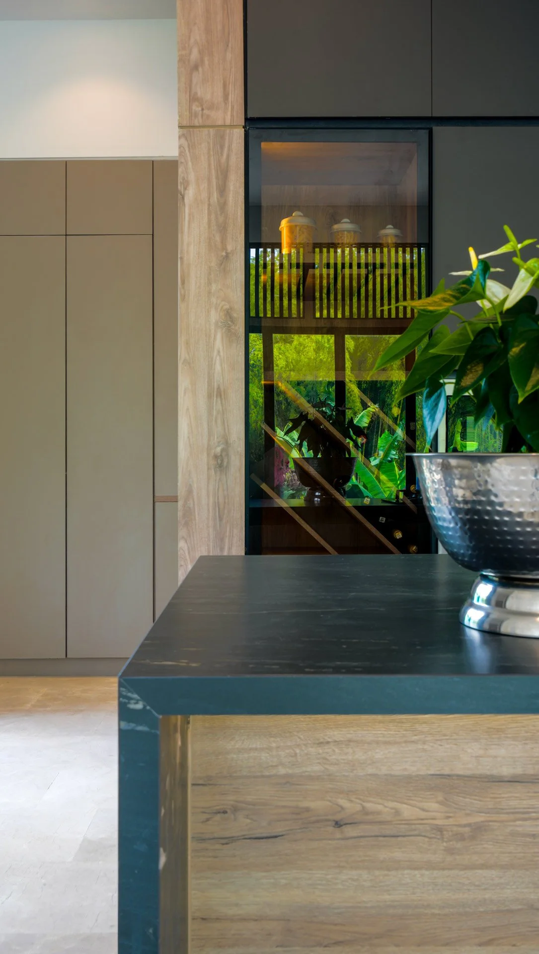 Casa Tierra Quimbaya C9-Mesón e Isla-Belvedere Black by Ascale-12.jpg