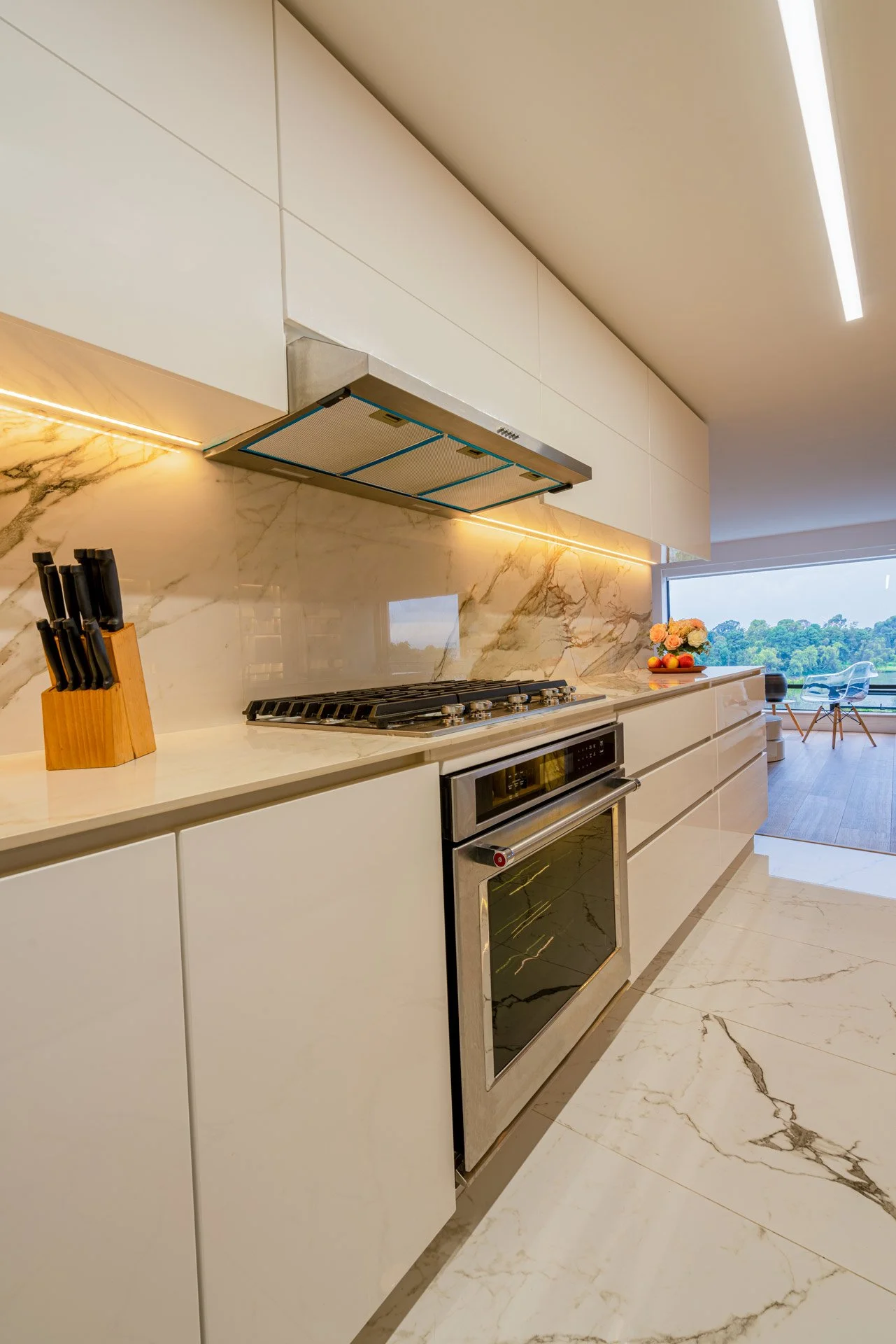 Cocina-Meson Calacatta Macchia Vecchia-13.jpg