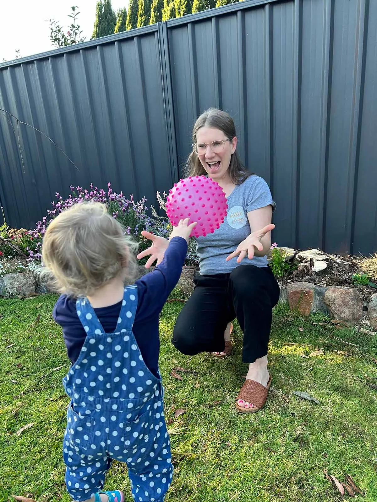 What does a paediatric physiotherapist do?
