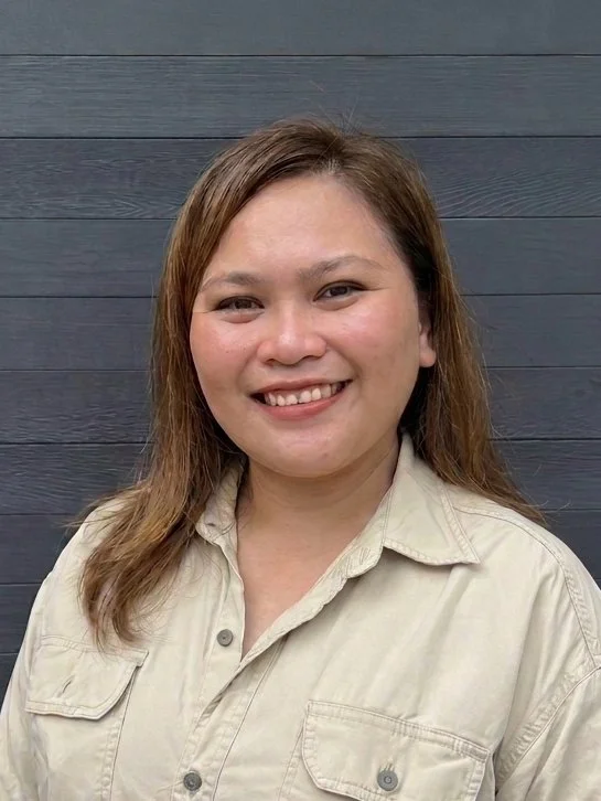 Roxane Awit, Accounts Specialist