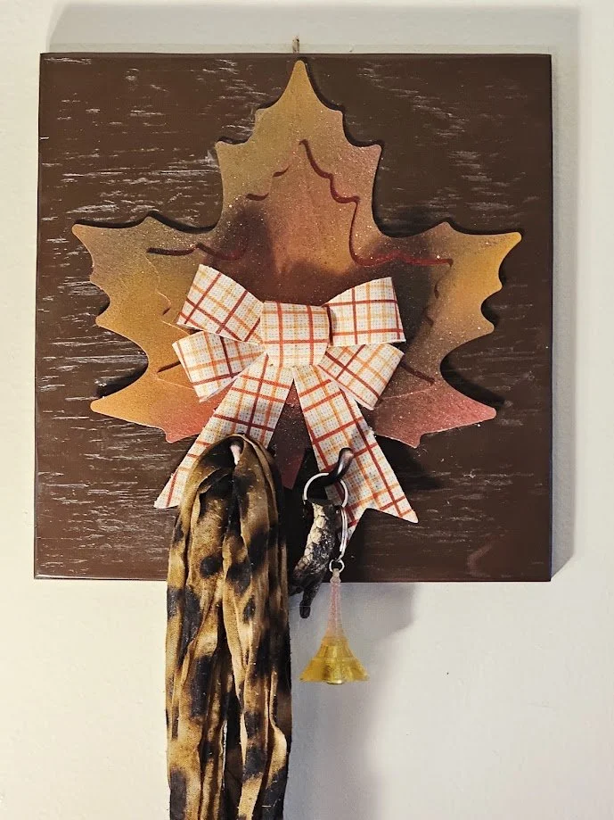 Autumn Maple Leaf Wall Organizer