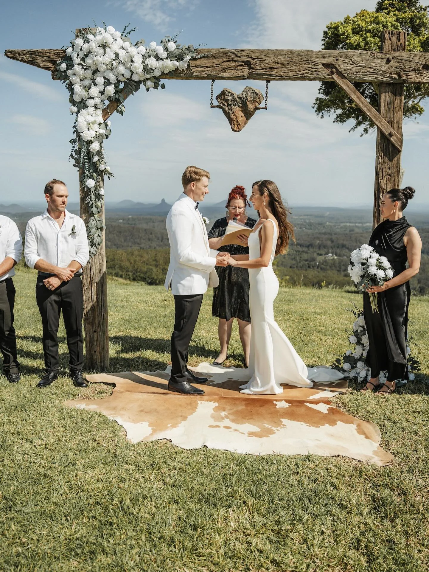 Tom &amp; Enya 🤍

I absolutely love what I get to do &mdash; to witness love in its purest form and watch two people choose each other completely.

This is not a job to me, it is the greatest privilege 🤍

Congratulations to the happy couple 🥂

&bu