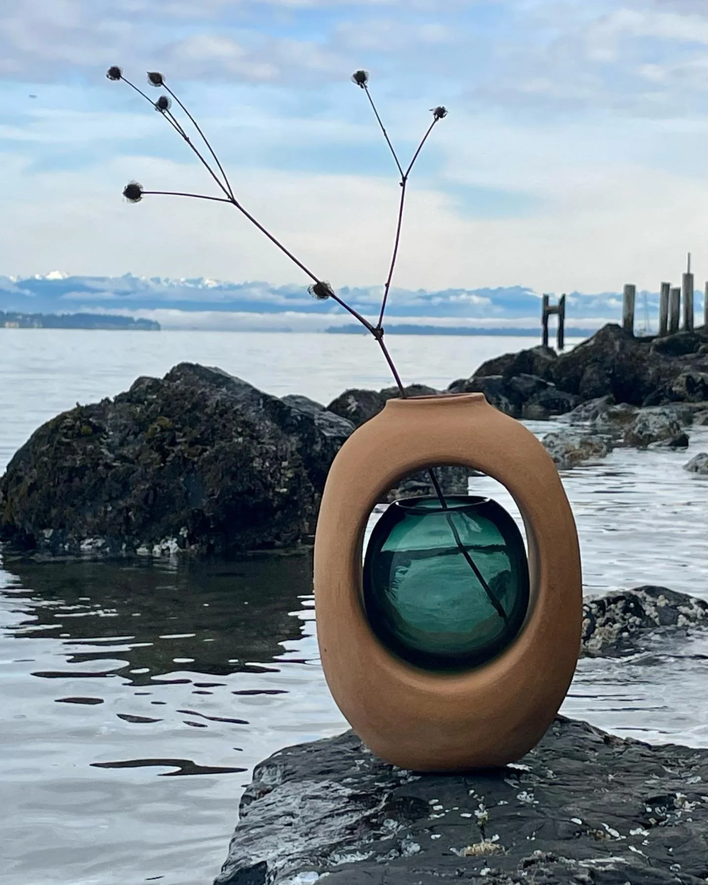 Found this spot on the beach only 20 minutes before the tide fully took it over - thanks mom for patiently waiting for me in the cold! 

#pottery #ceramics #wheelthrownceramics #studiopottery #madeinseattle  #cone6  #contemporaryceramics #handmadecer