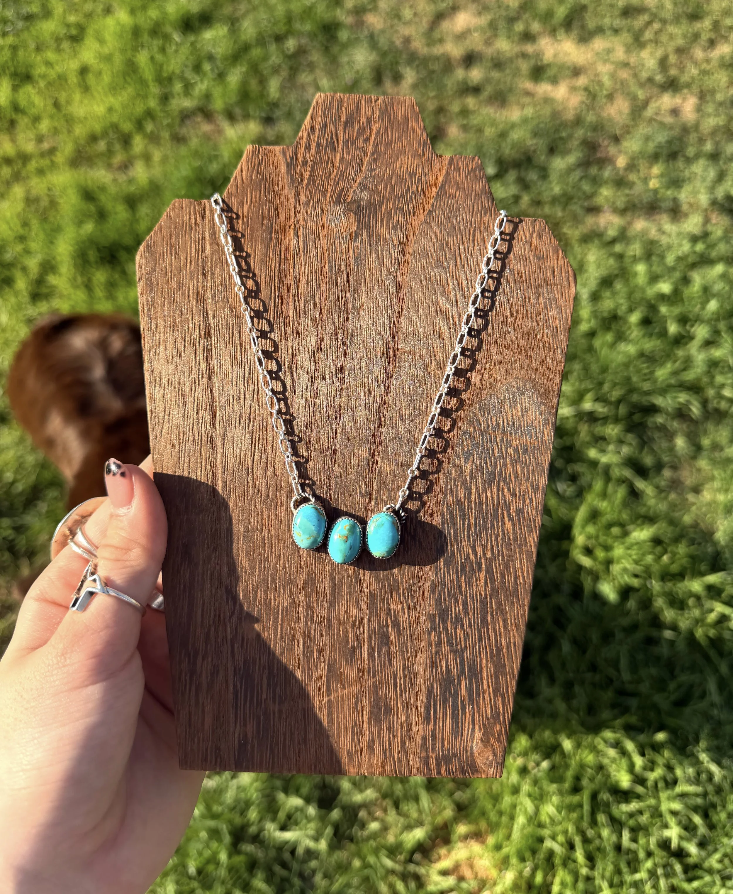 Carleigh 3 stone necklace