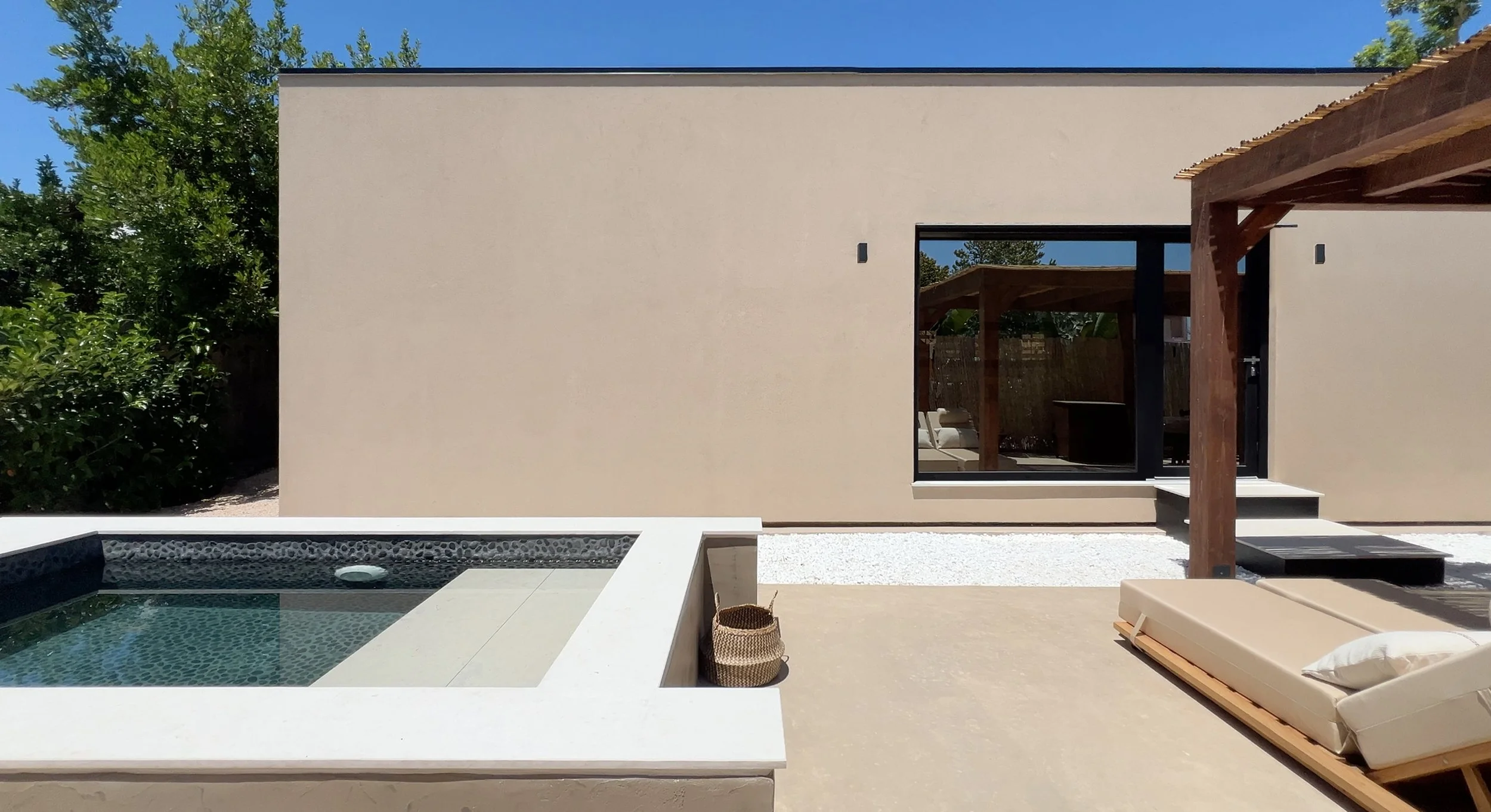 Monocabin Retreat M — 30m² modular prefabricated house by Mandalaki