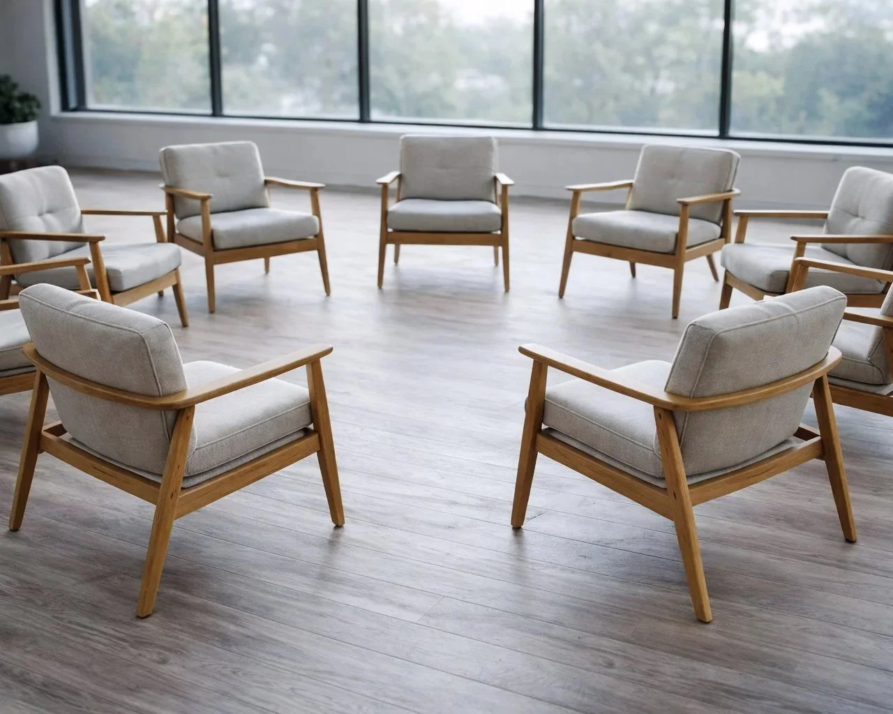 Mid-century+modern+seating+in+daylight+Mid.jpg