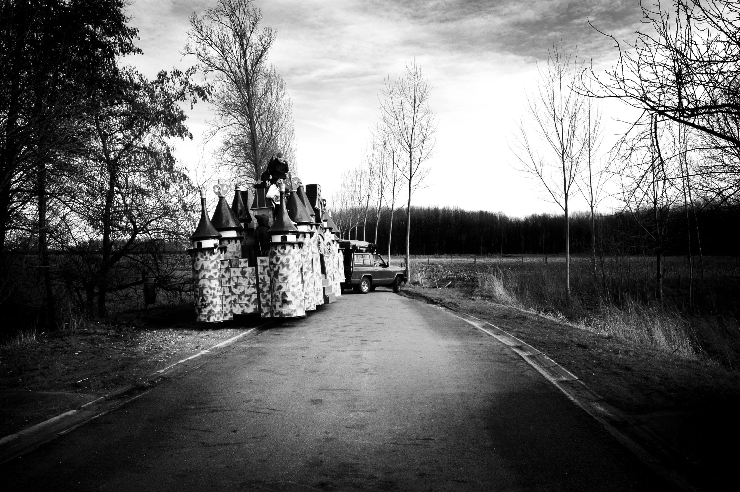 Eat Lions — moments from rehearsals and the making of a music video.