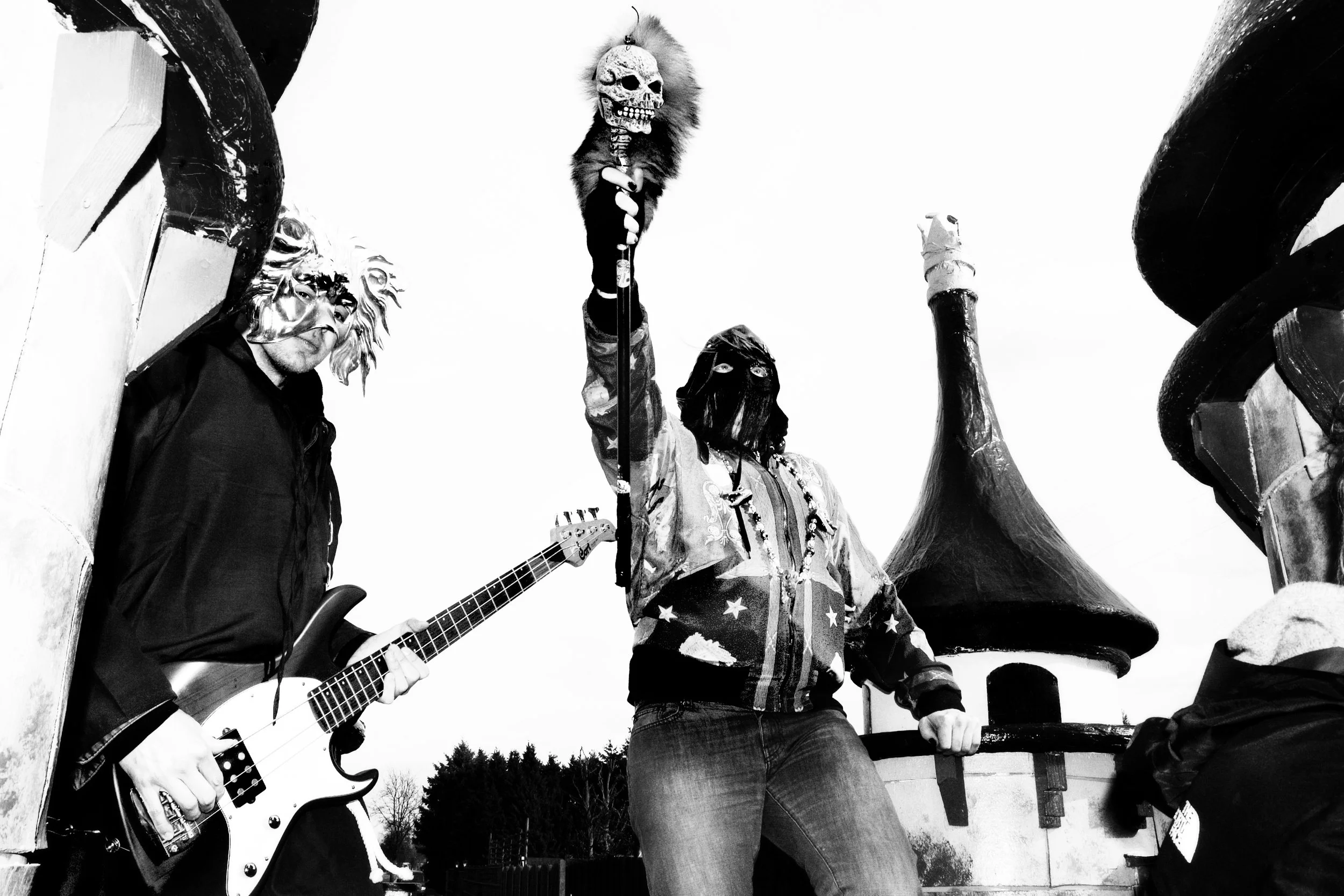 Eat Lions — moments from rehearsals and the making of a music video.