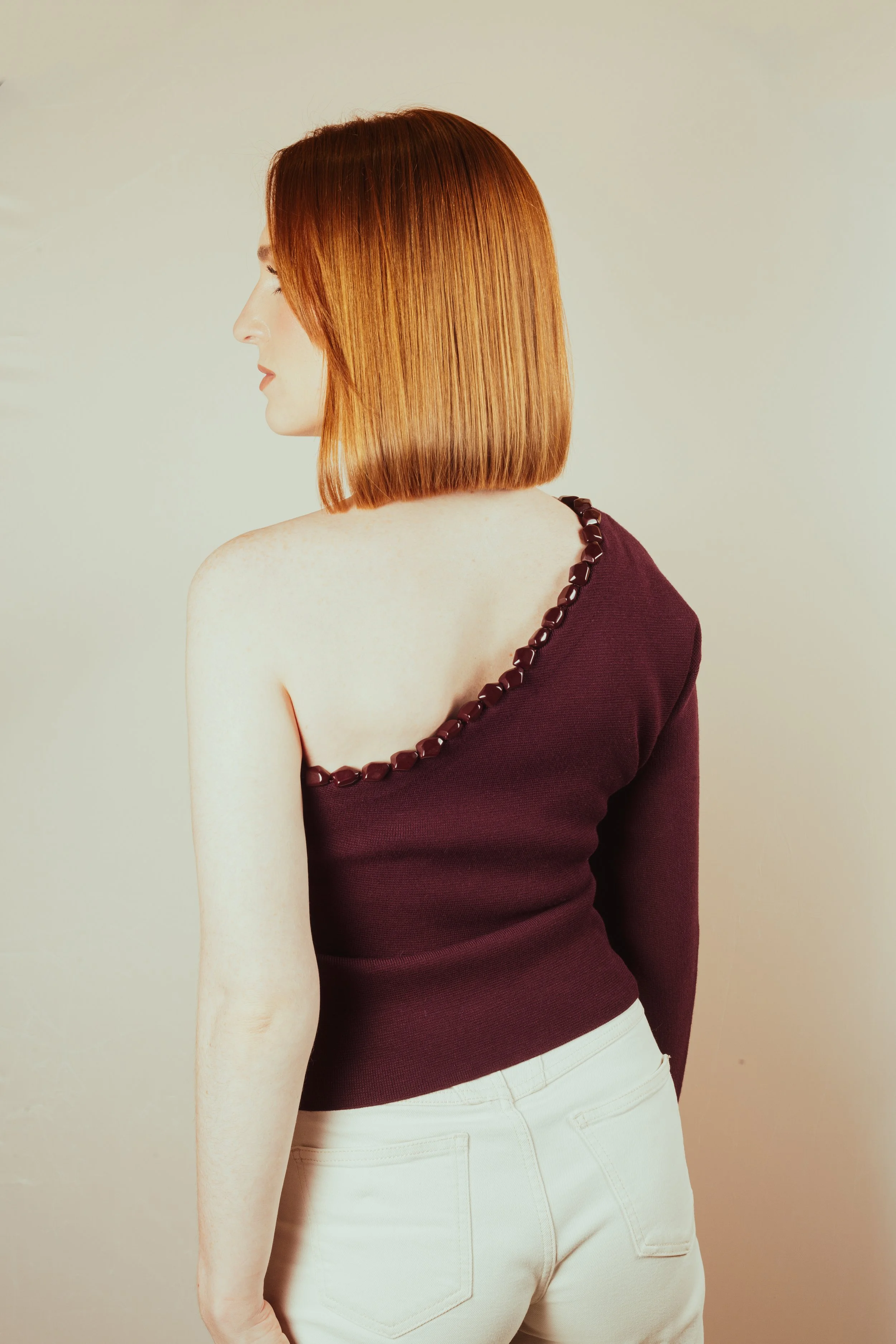 foto-van-model-met-kort-kapsel-door-atelier-soufflé-voor-sarah-leona