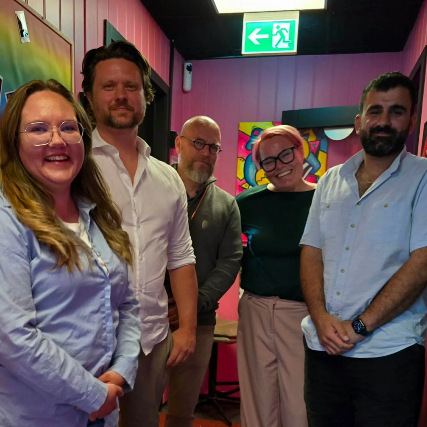 Tusen takk til Marthine Tronvoll Gardi Stian Renstr&oslash;m og Bryar M. Mustafa for flott og informativ samtale og foredrag om hva som skjer n&aring;r hat og netthets mot skeive blir normalisert - p&aring; torsdagens Skakk Snakk. 

Og takk til Krist