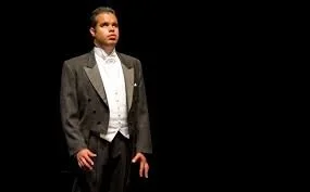 Alan PIngarron, tenor © Milenio// movement coach