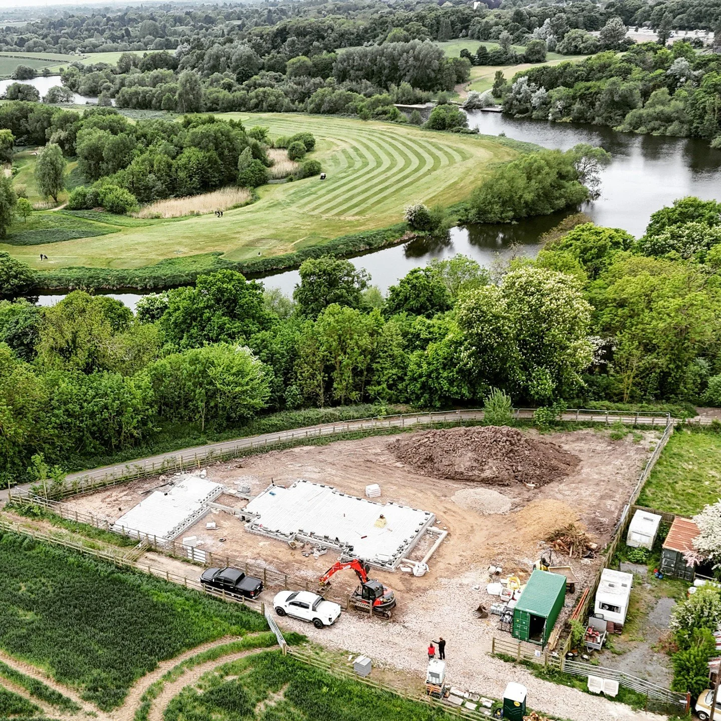 Solid progress as we head into summer at Kingston House ☀️🏗️
The block and beam floor is down, and we&rsquo;re ready for timber frame delivery and installation.
The site&rsquo;s looking incredible &mdash; huge shoutout to the team for keeping the mo