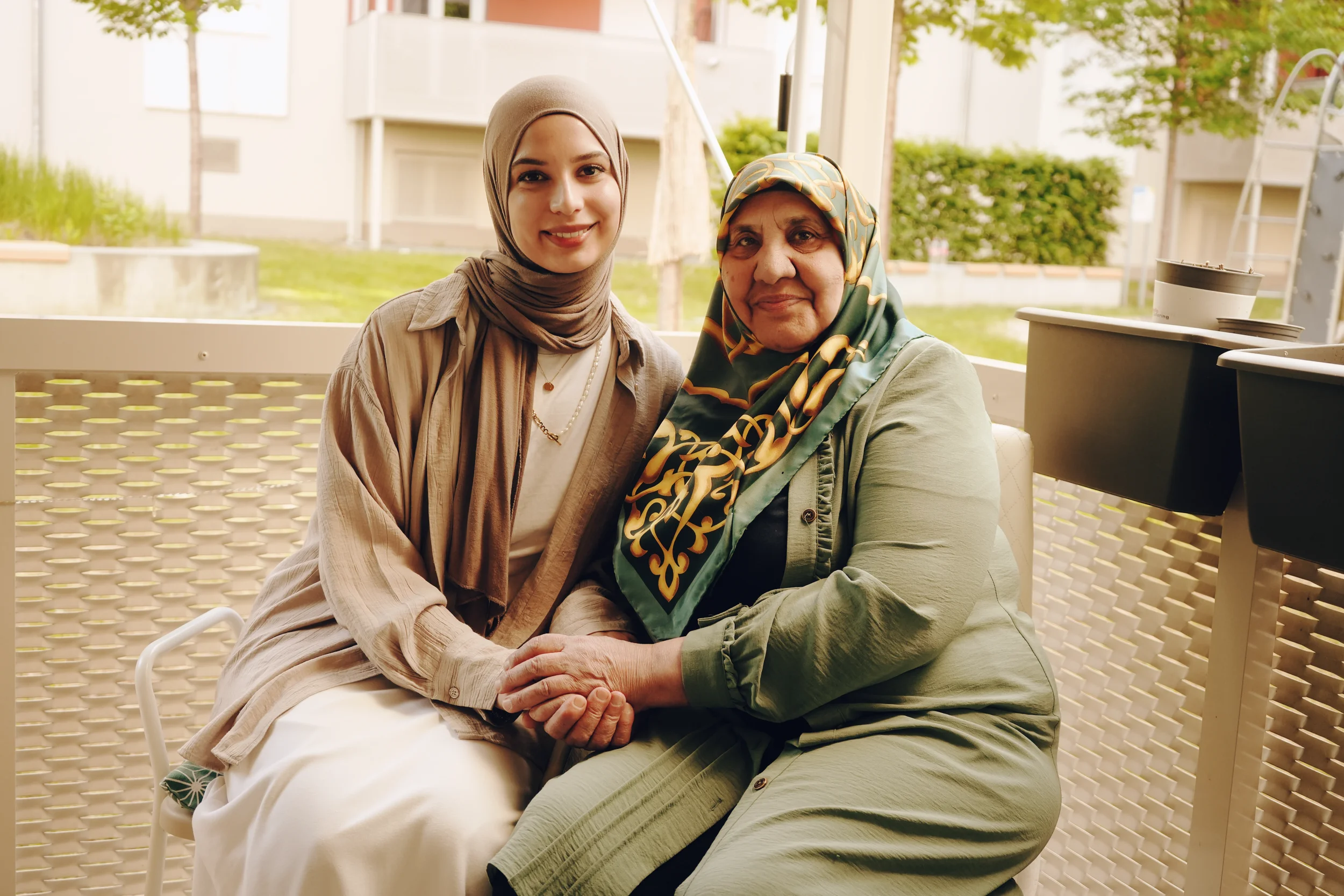 Beyza Han und Atike Palaz