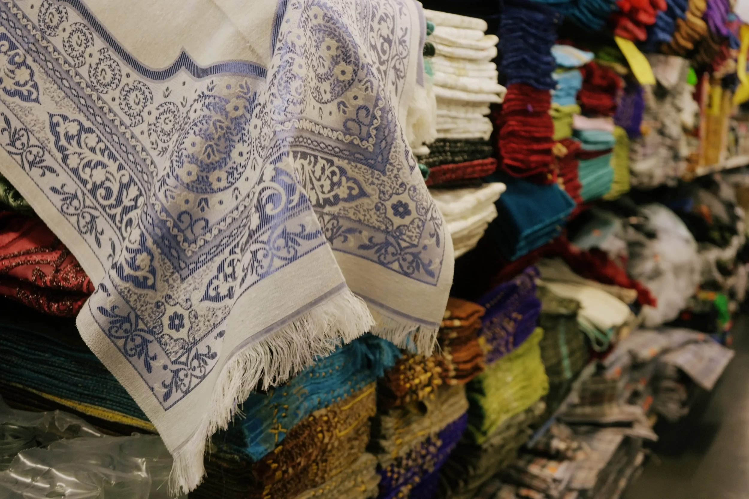 Gebetsteppiche (Sajadah) - Werden als saubere Unterlage für die tägliche Verrichtung des rituellen Gebets verwendet.