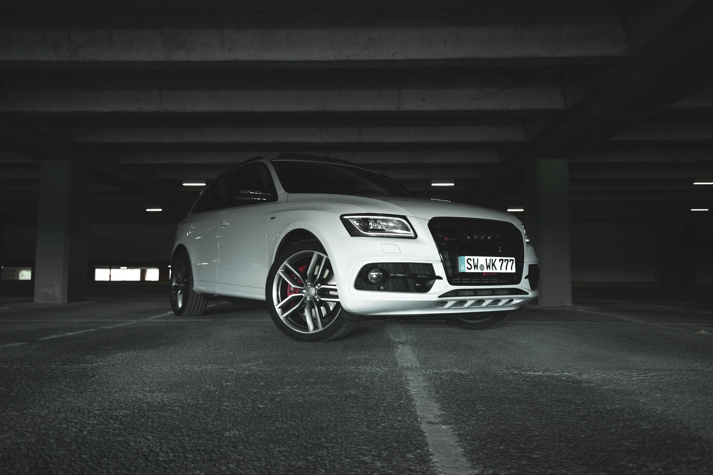 Audi SQ5 in Marinbach Parkhaus Schweinfurt