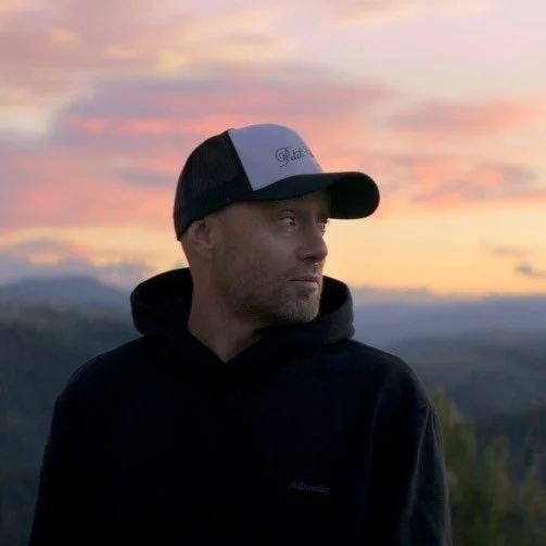 En sommerkveld med Aksel Hennie og Petit Vilain - 10. juni