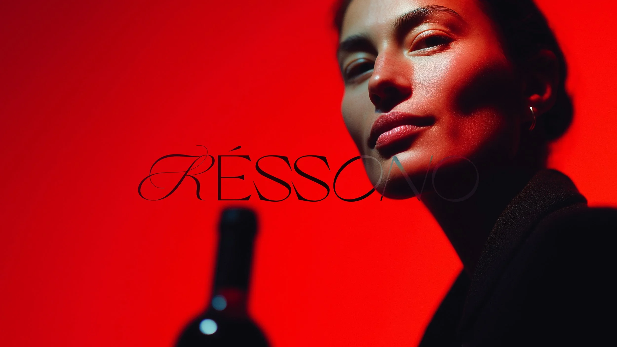 Close-up of a woman with makeup and earrings against a red background, with the word 'RESSONO' overlaid.