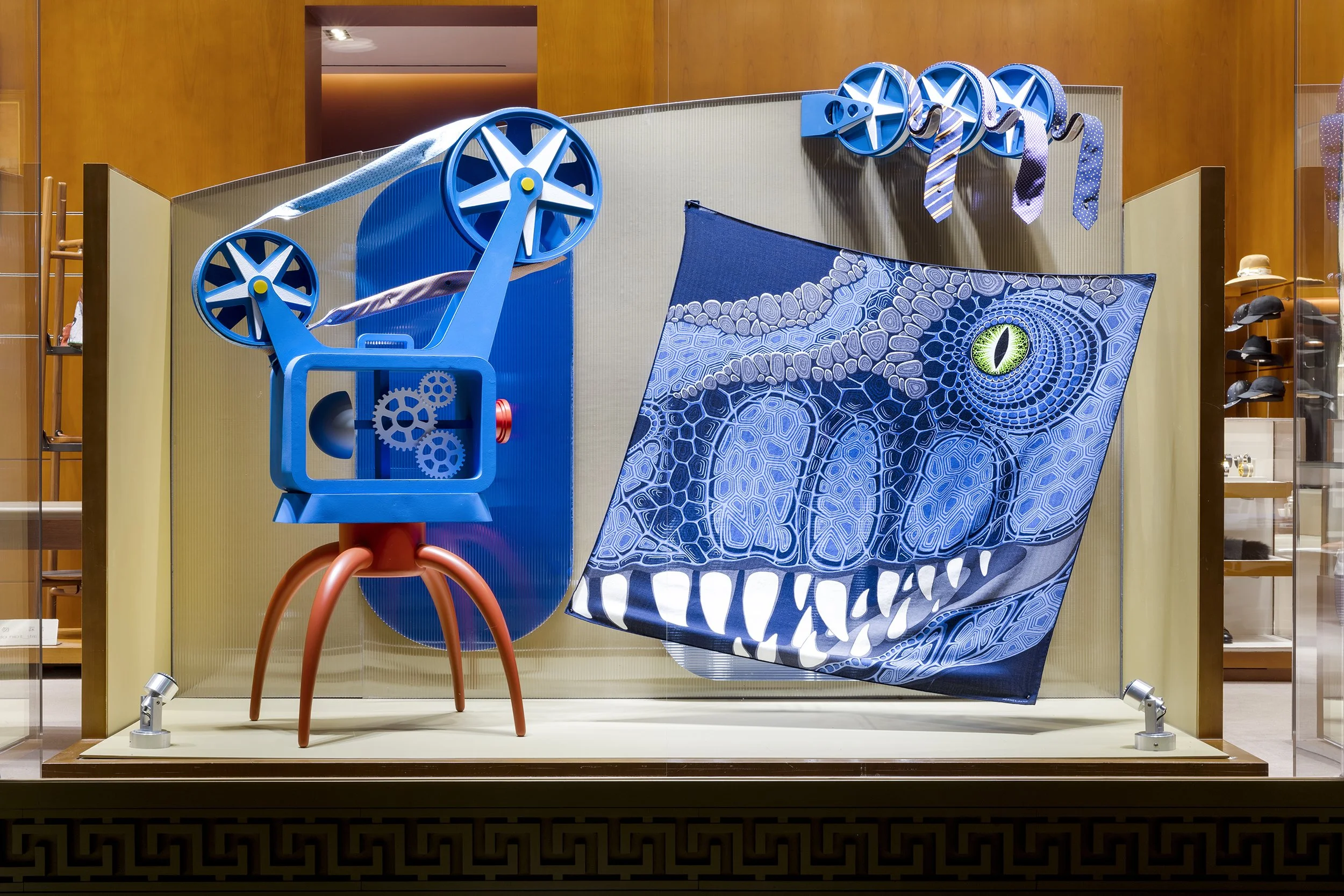HERMÈS 2019 WINDOW DISPLAY