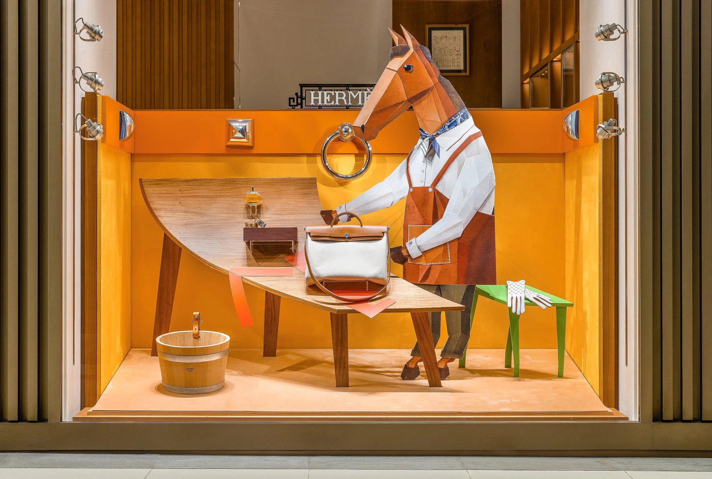 HERMÈS 2024 WINDOW DISPLAY