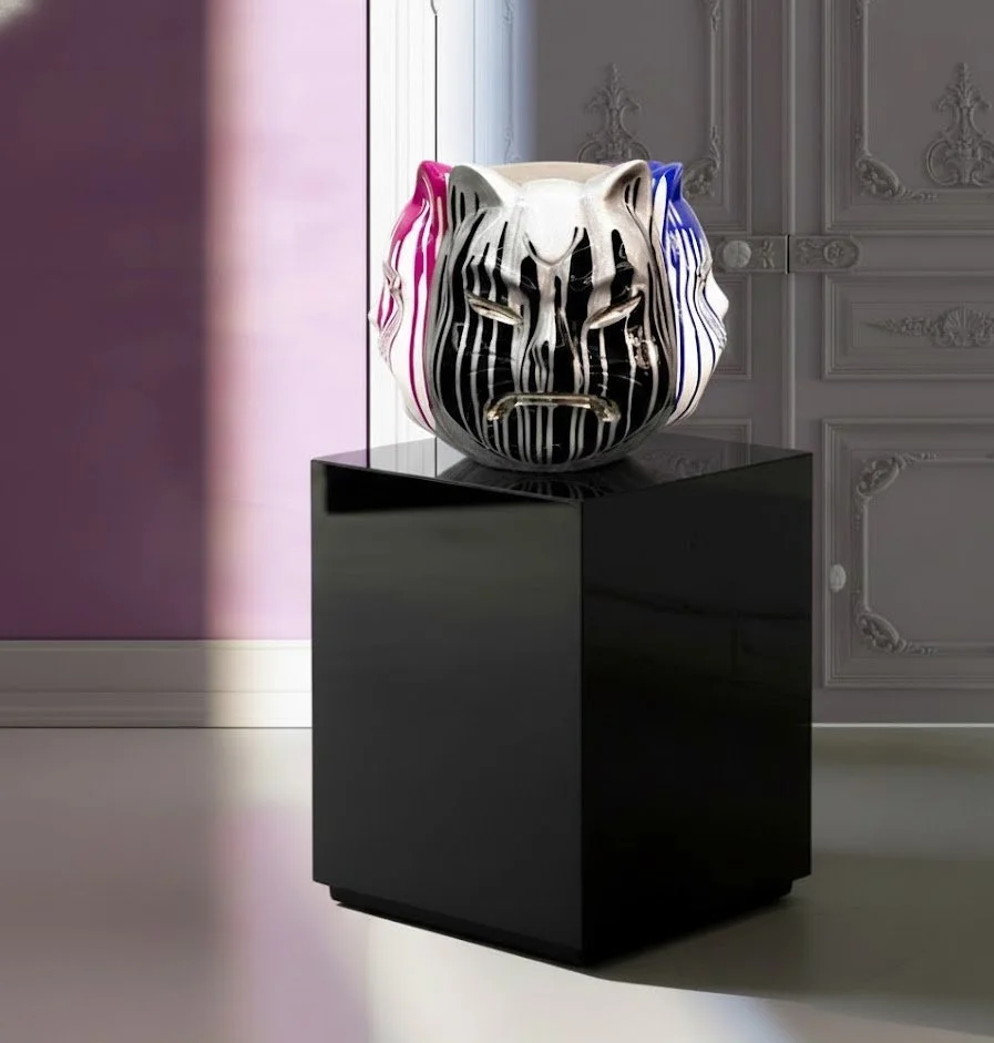 Onmyodo : Samuraicat’s Polychrome Duality – Stripes of Azure, Rose & Silver