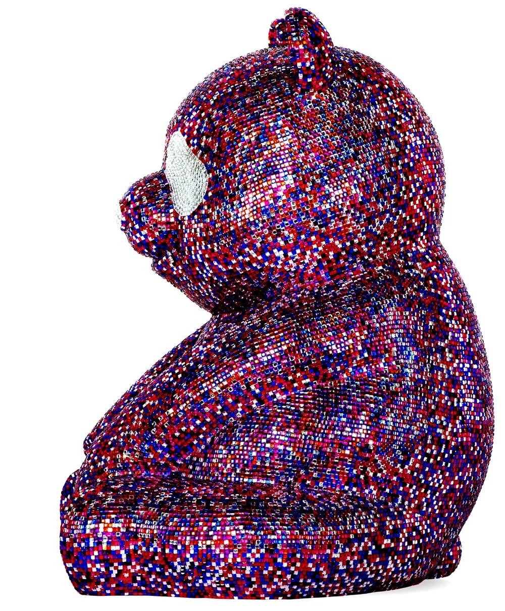 A Pandasan’s Radiance: Rose Quartz Luminescence