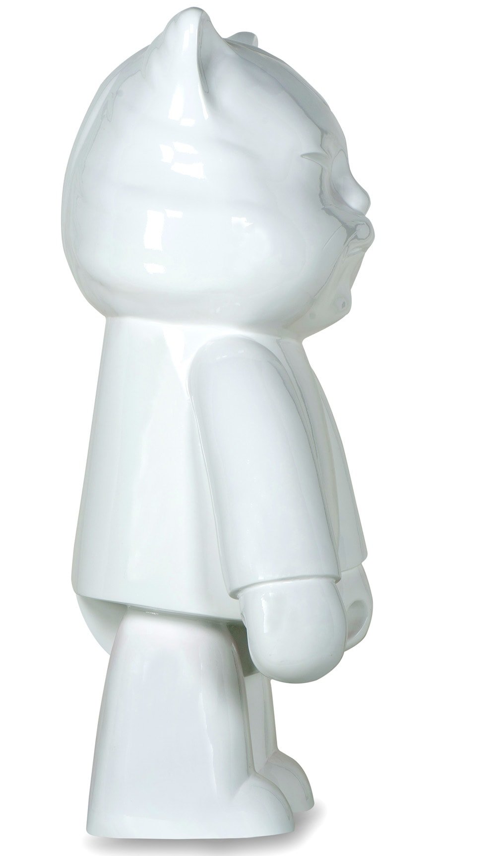 Supreme Robotcat: White Cybernetic Maestro