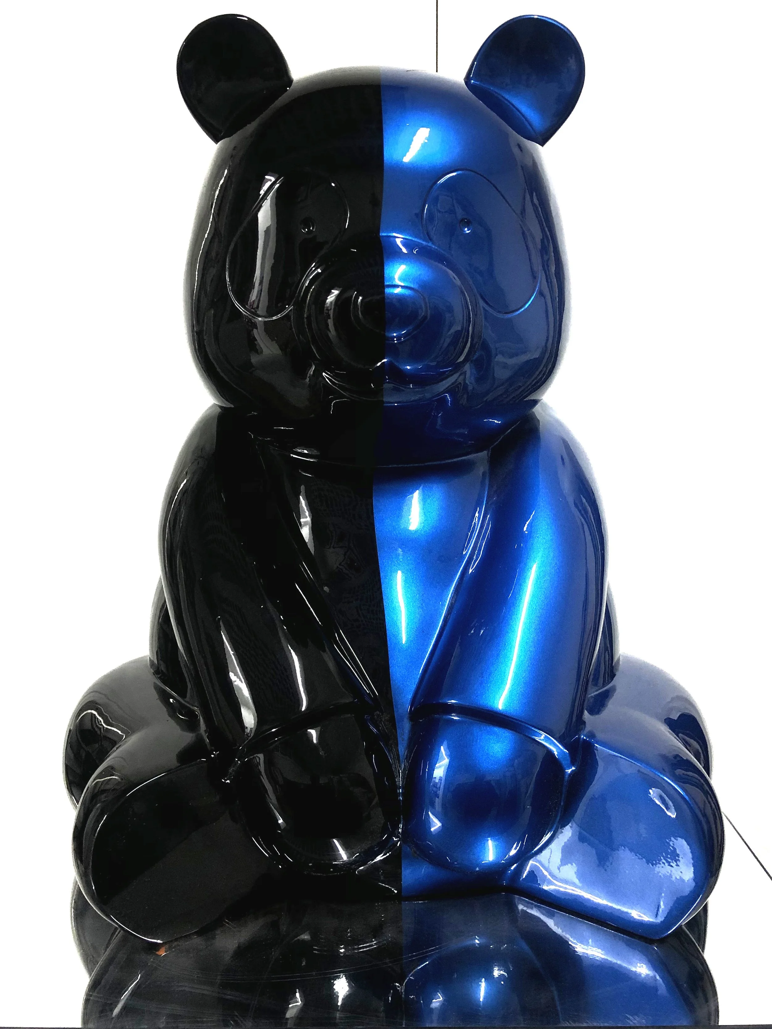 The United Pandasan : Spectral Symmetry Black & Blu