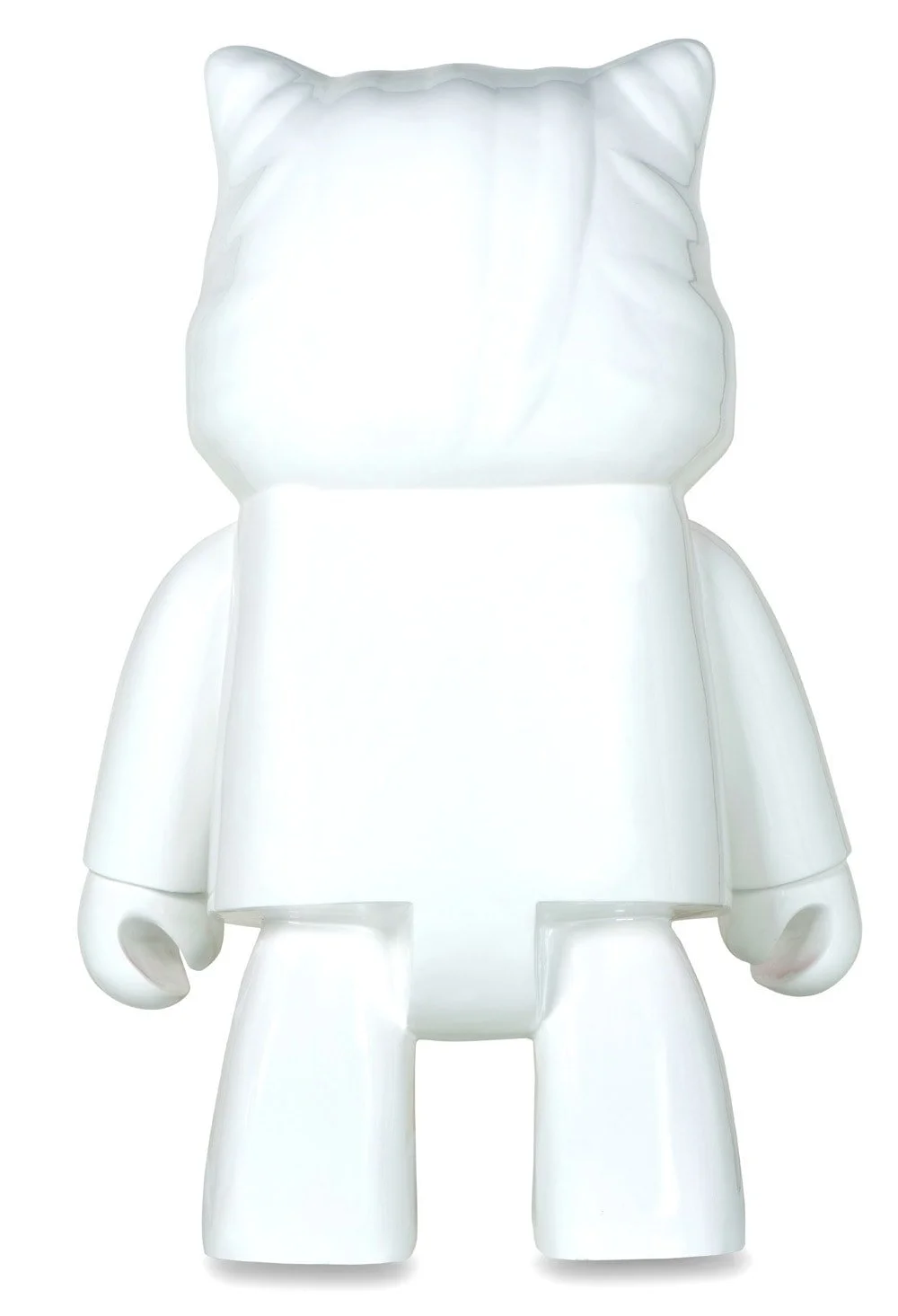 Supreme Robotcat: White Cybernetic Maestro