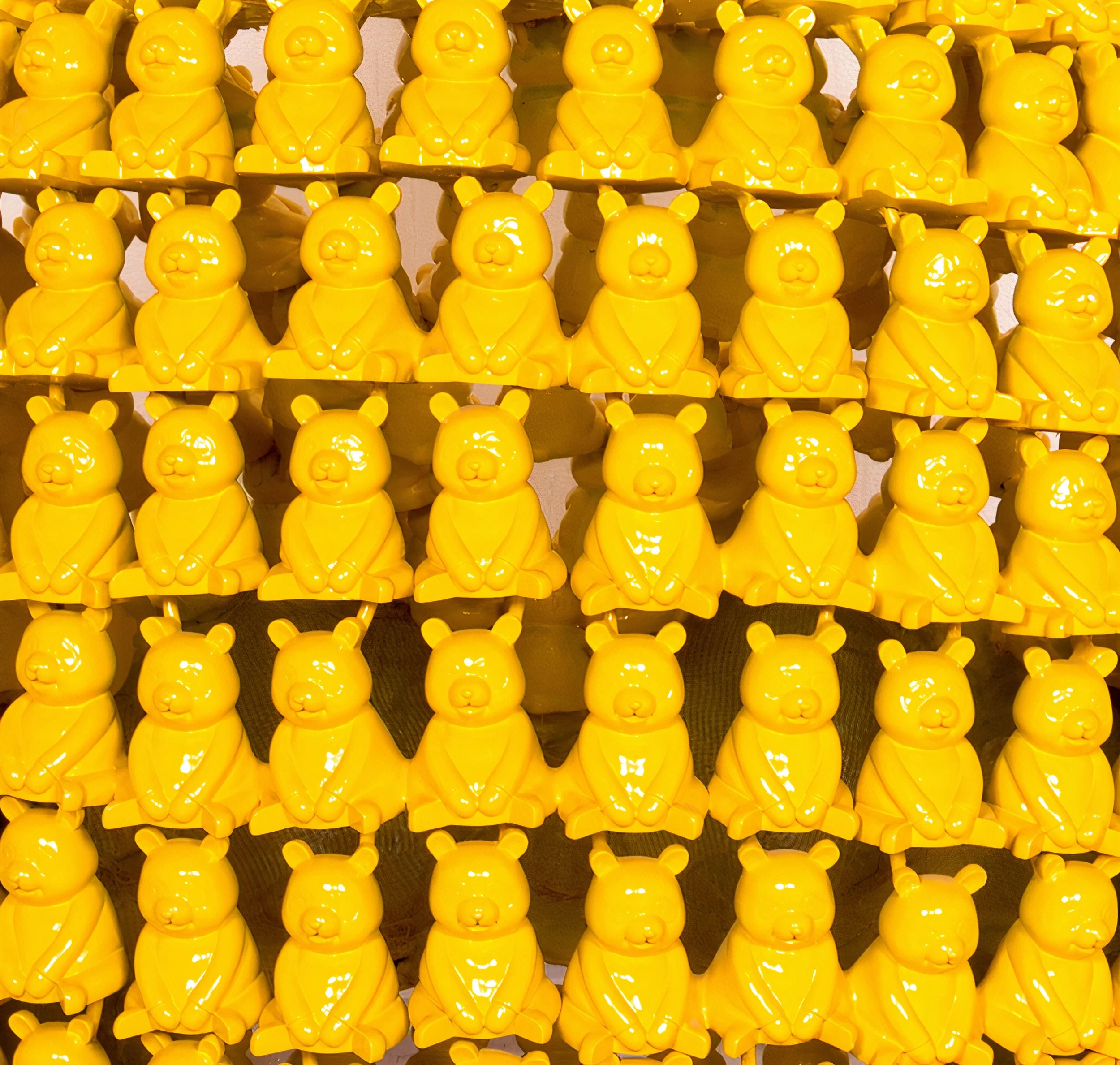 Pandason’s Yellow: A Lilliputian Ballet of Chromatic Marvels