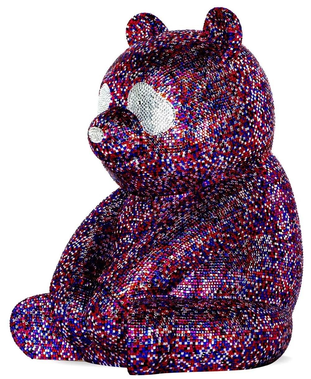 A Pandasan’s Radiance: Rose Quartz Luminescence