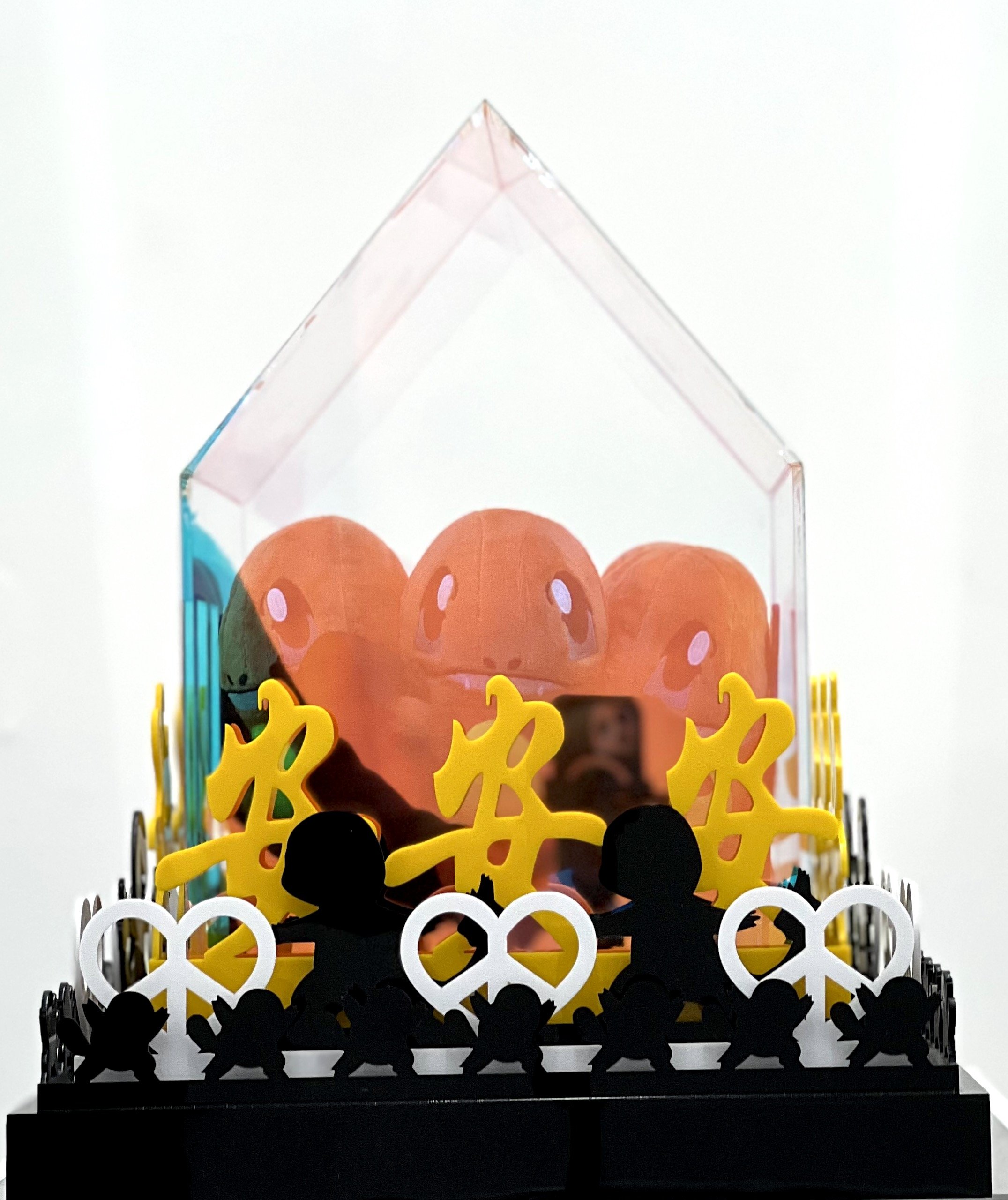 Golden Charmander : Embrace of Love and Peace, 2021