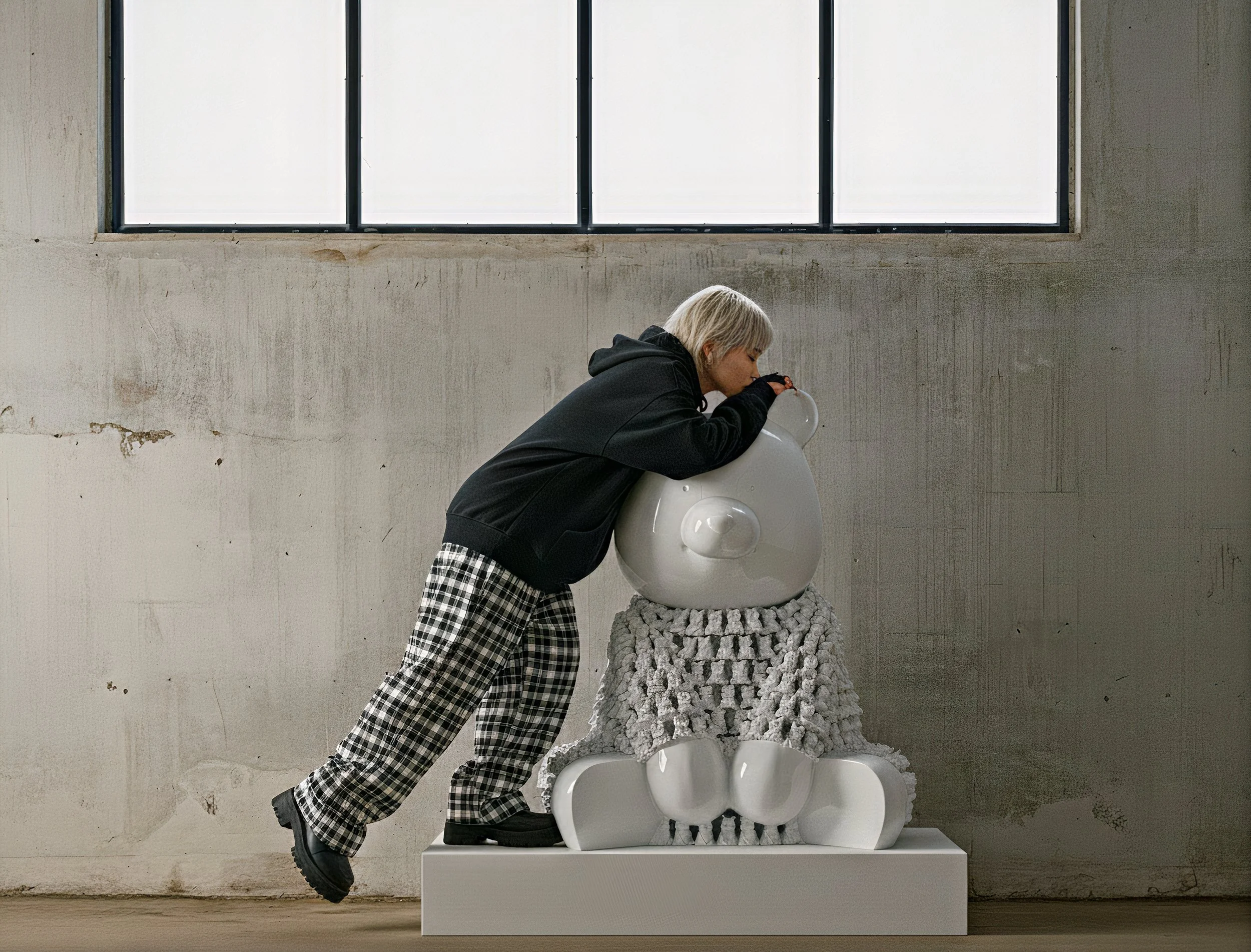 Pandason’s White: A Lilliputian Ballet of Chromatic Marvels