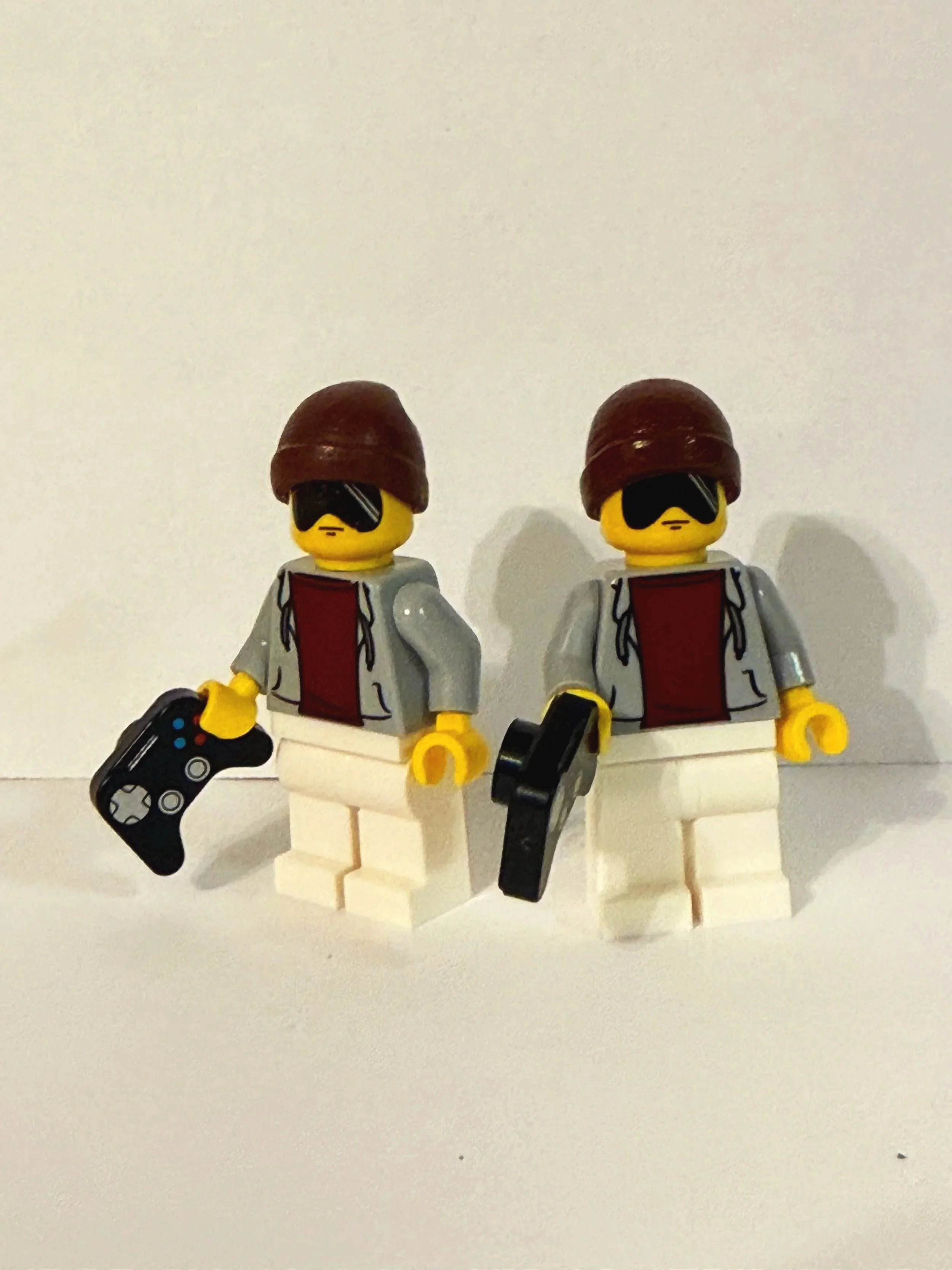 Two Classic Cam collectable minifigs