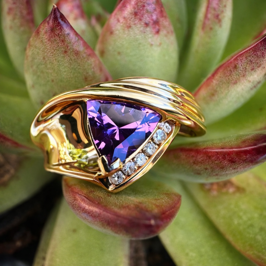 10K Gold Amethyst & Diamond Ring
