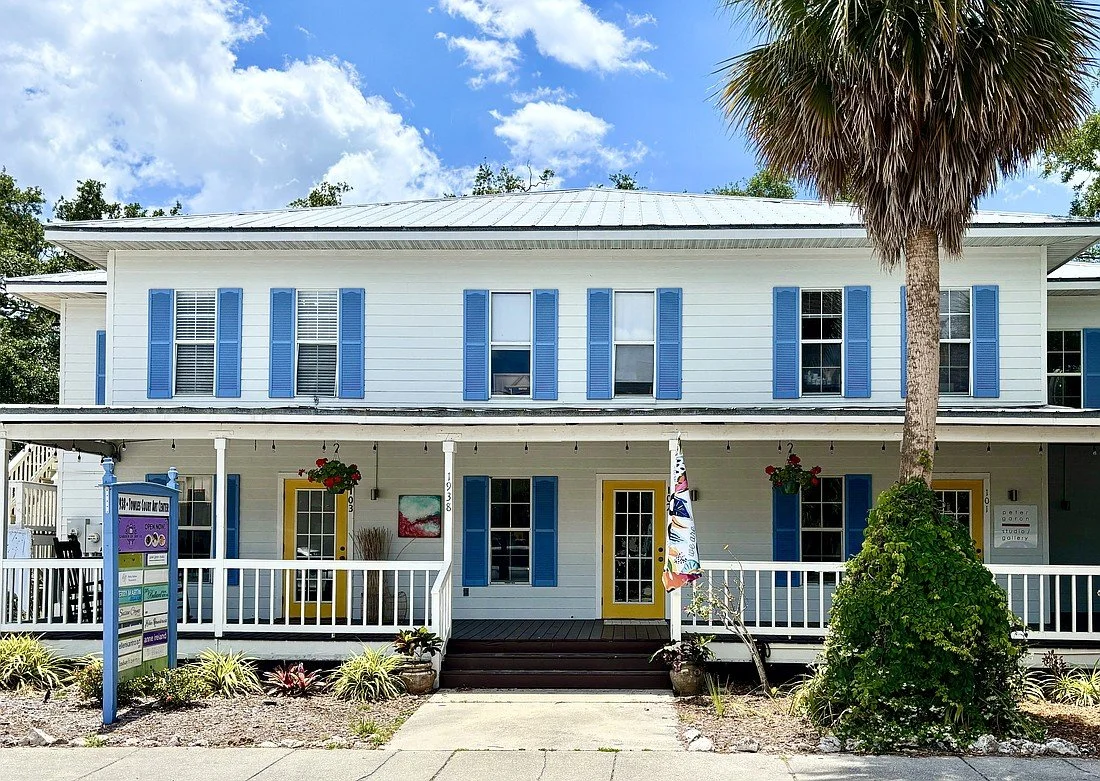 Colorful galleries and local artists just around the corner. Living at 1313 10th Street keeps Sarasota&rsquo;s creative side close.

#SarasotaArts #LocalArt #DowntownSarasota #AspireOn10th