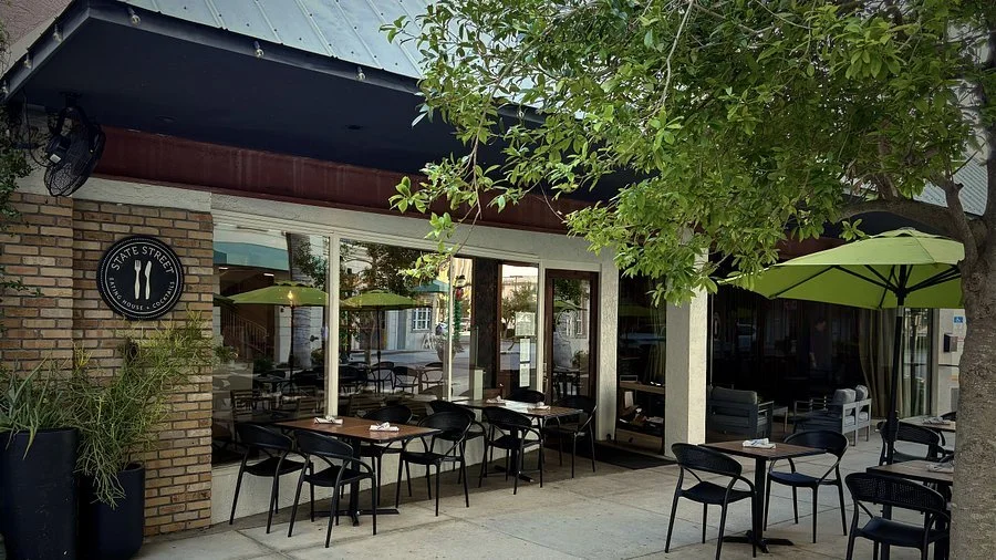 Brunch, dinner, or cocktails. State Street is a downtown staple just minutes from Aspire on 10th. 

#SarasotaBrunch #DowntownSarasota #AspireOn10th