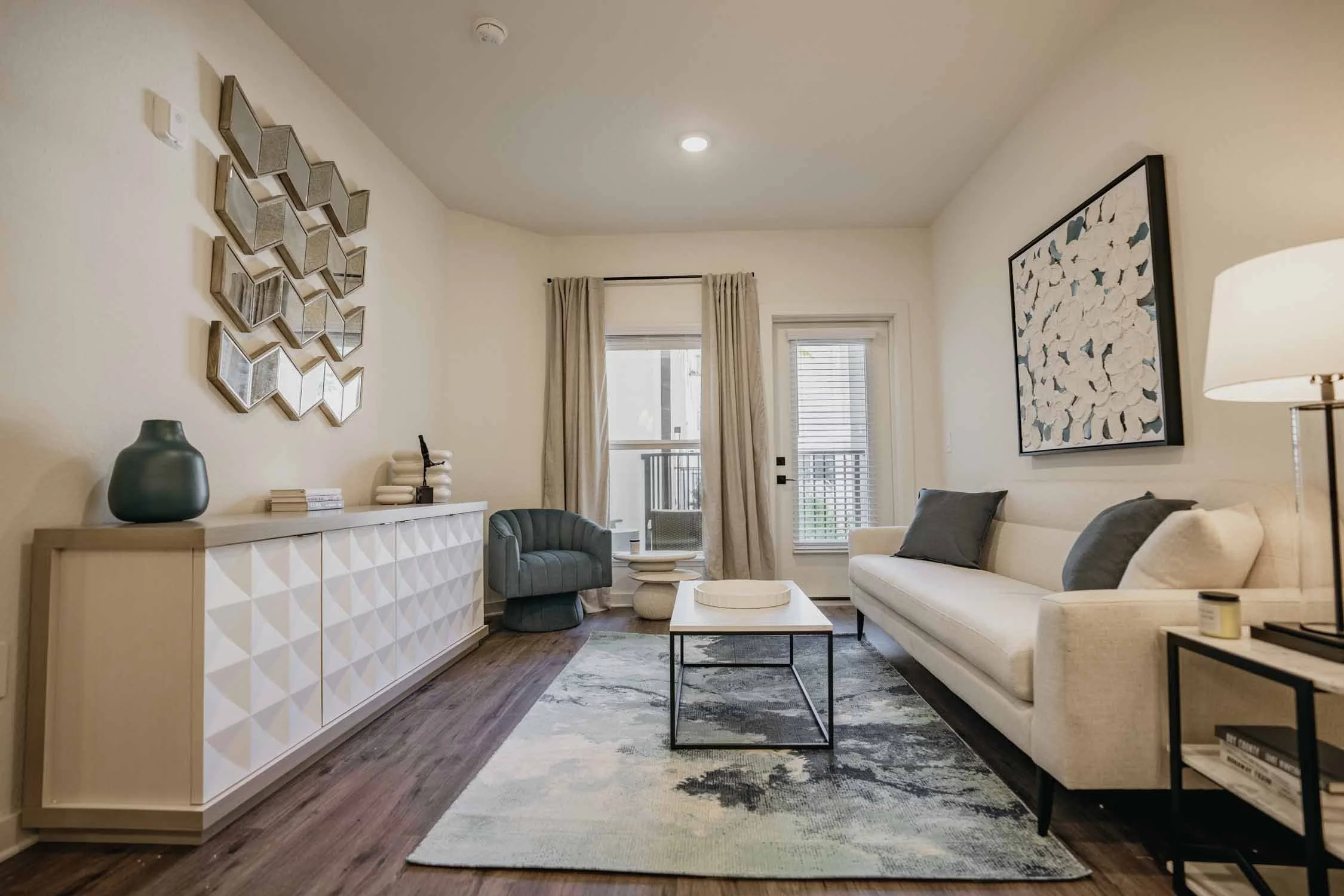 Aspire on 10th | Luxury Apartments in Sarasota, FL | Living Room