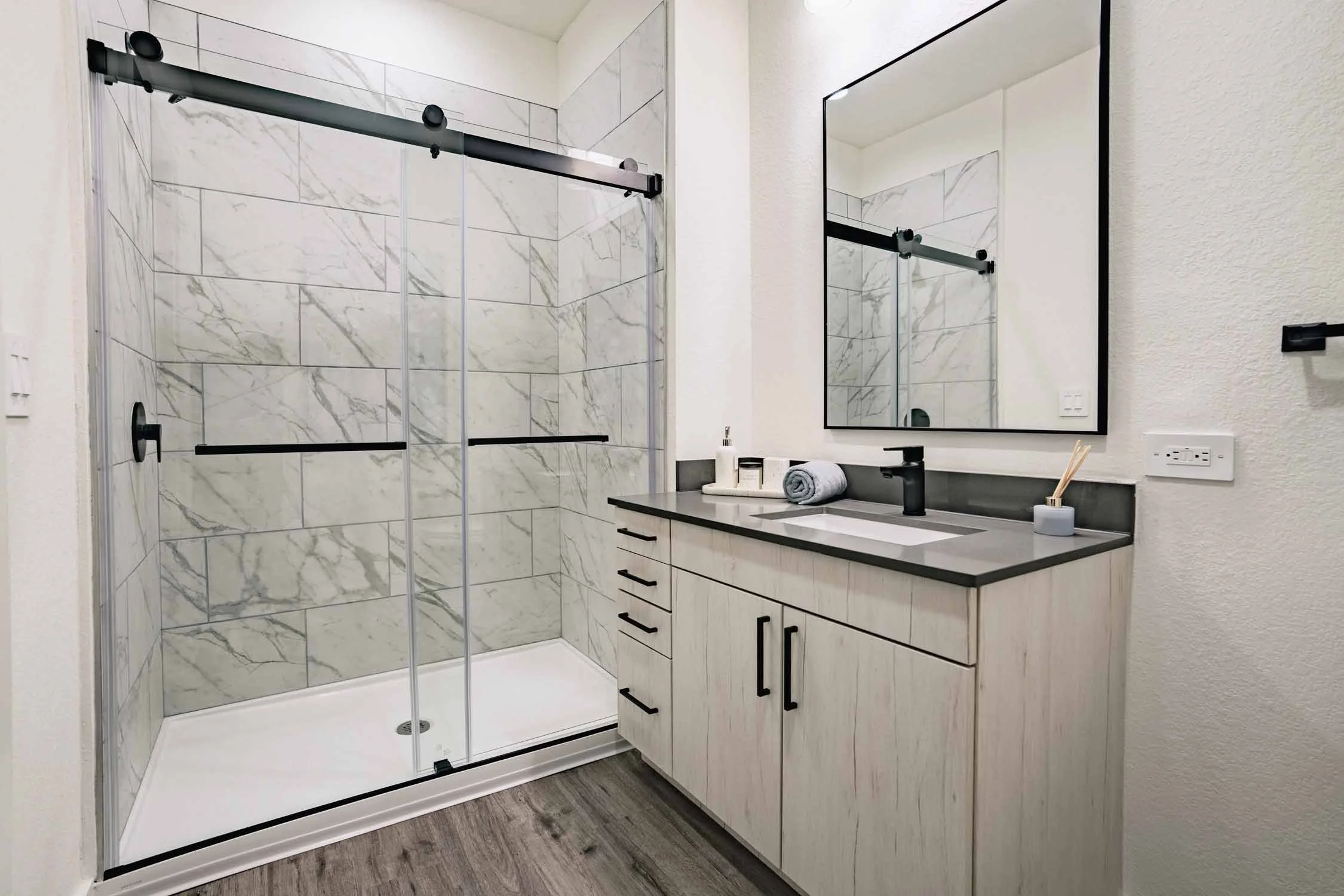 Aspire on 10th | Luxury Apartments in Sarasota, FL | Bathroom