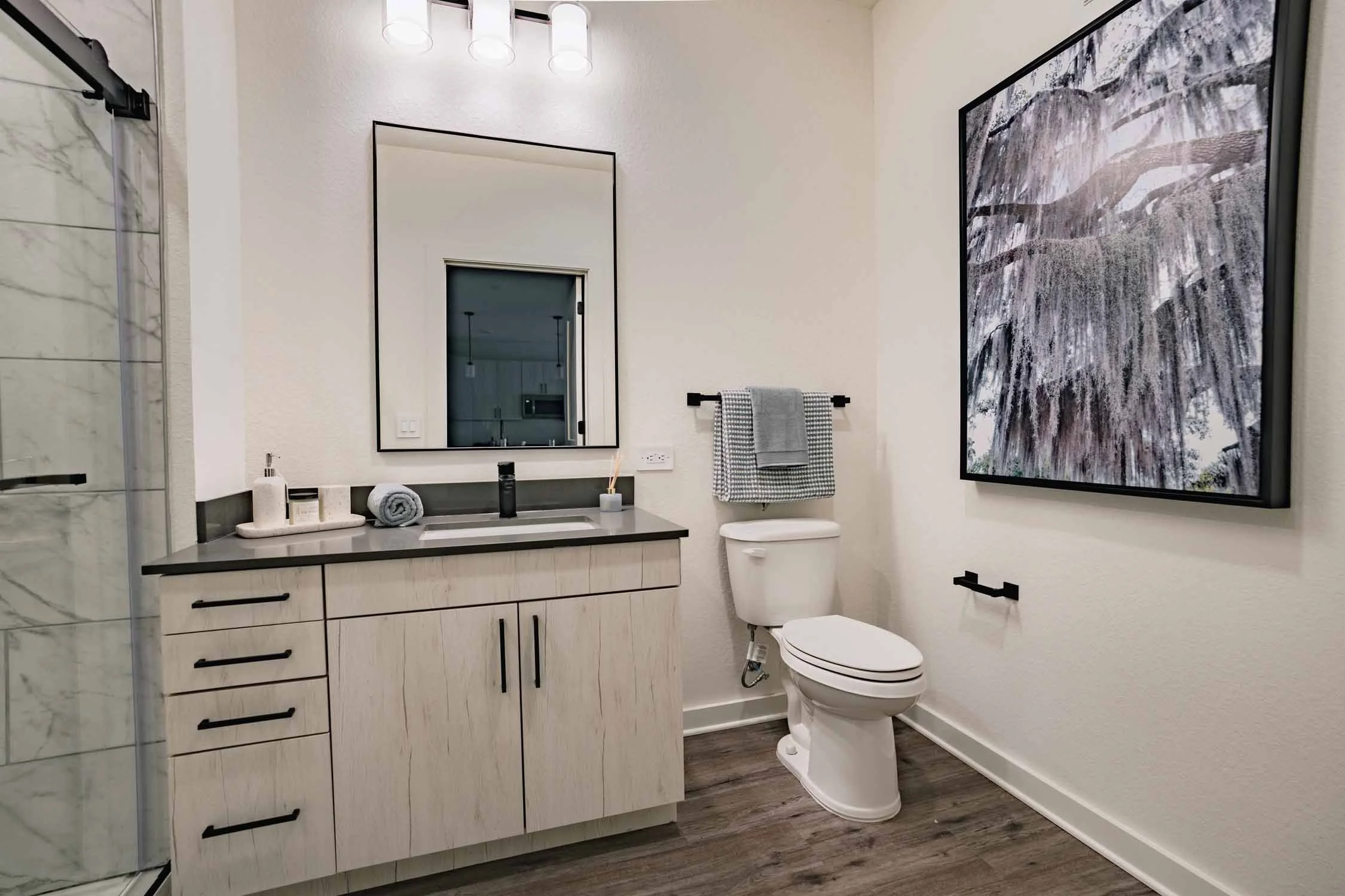 Aspire on 10th | Luxury Apartments in Sarasota, FL | Bathroom