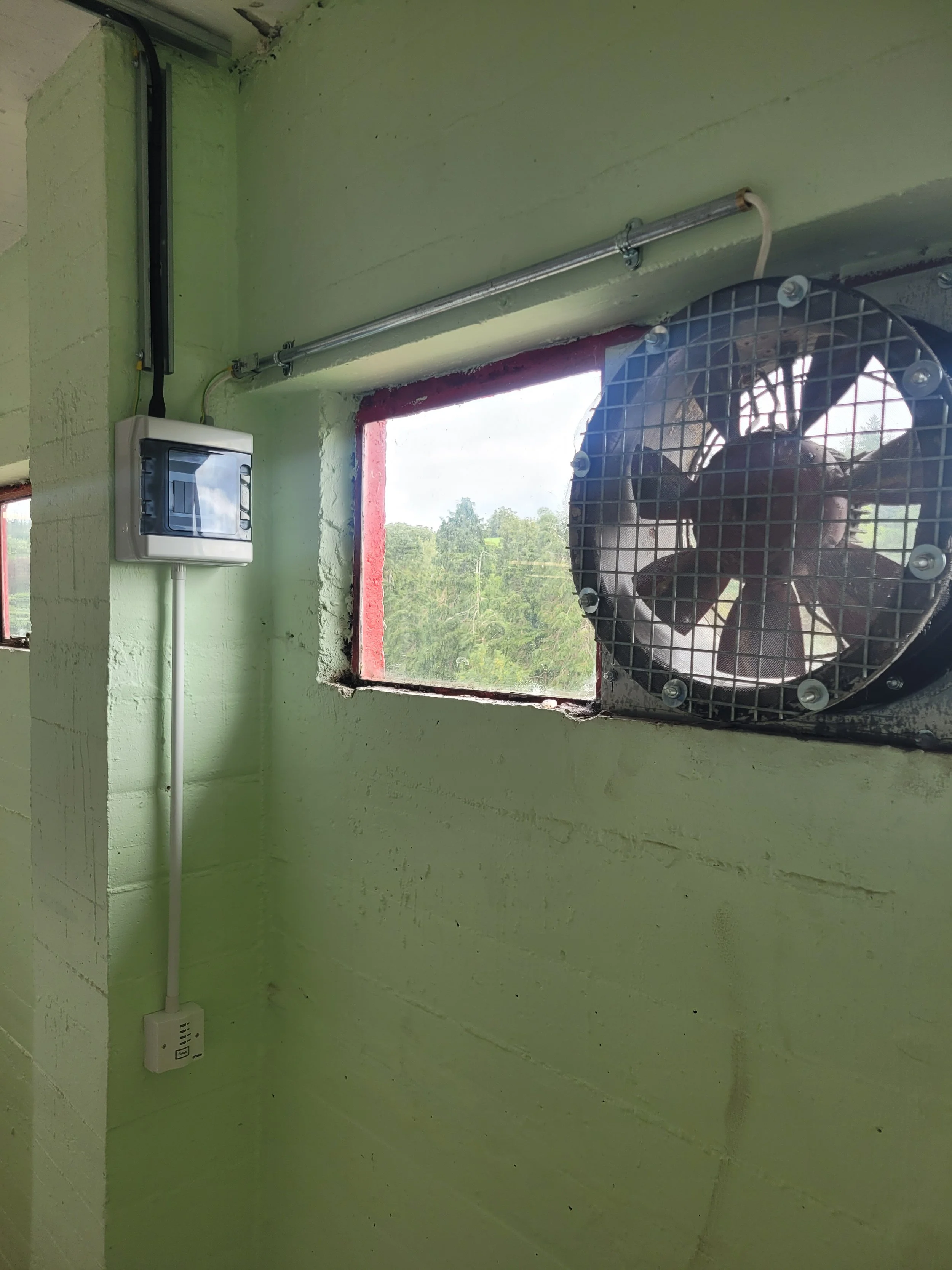 Run down timer - Three phase extractor fan