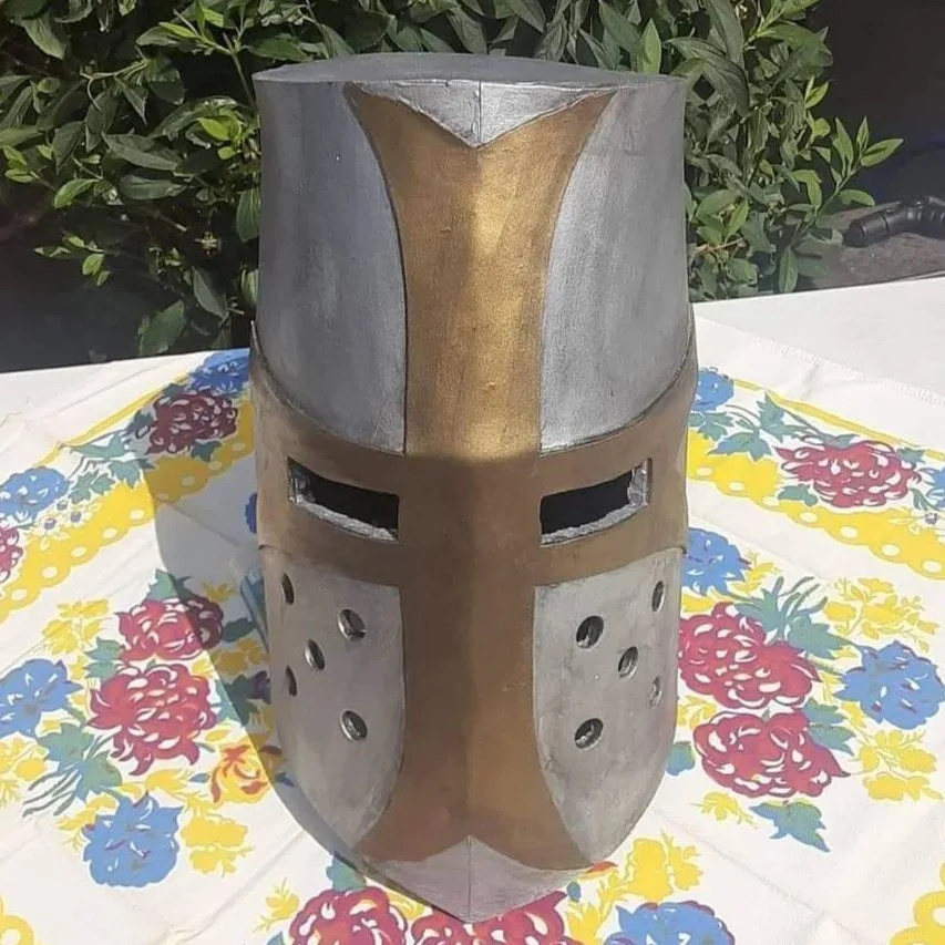 Knight+Helm.jpg