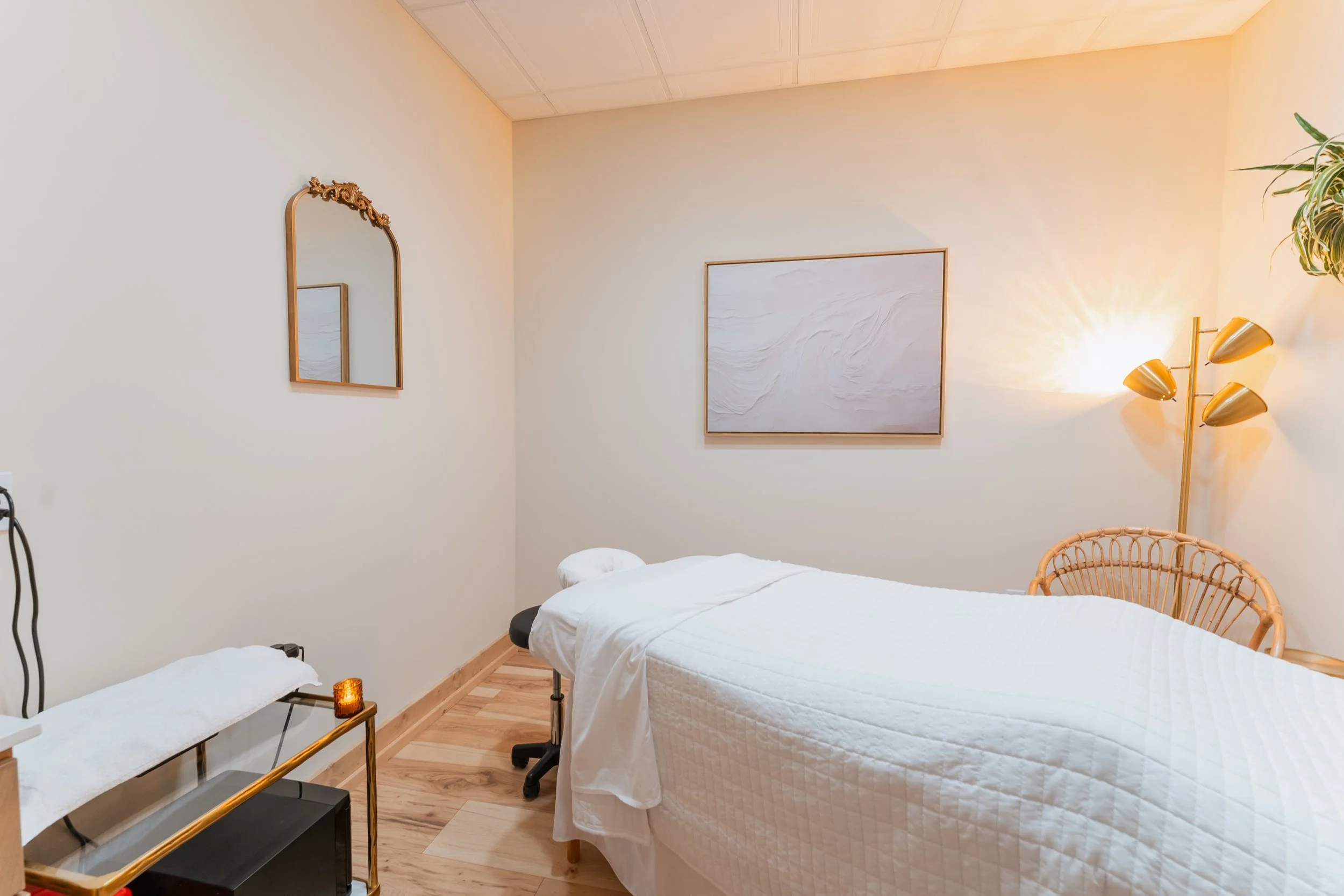 I AM massage room.jpg