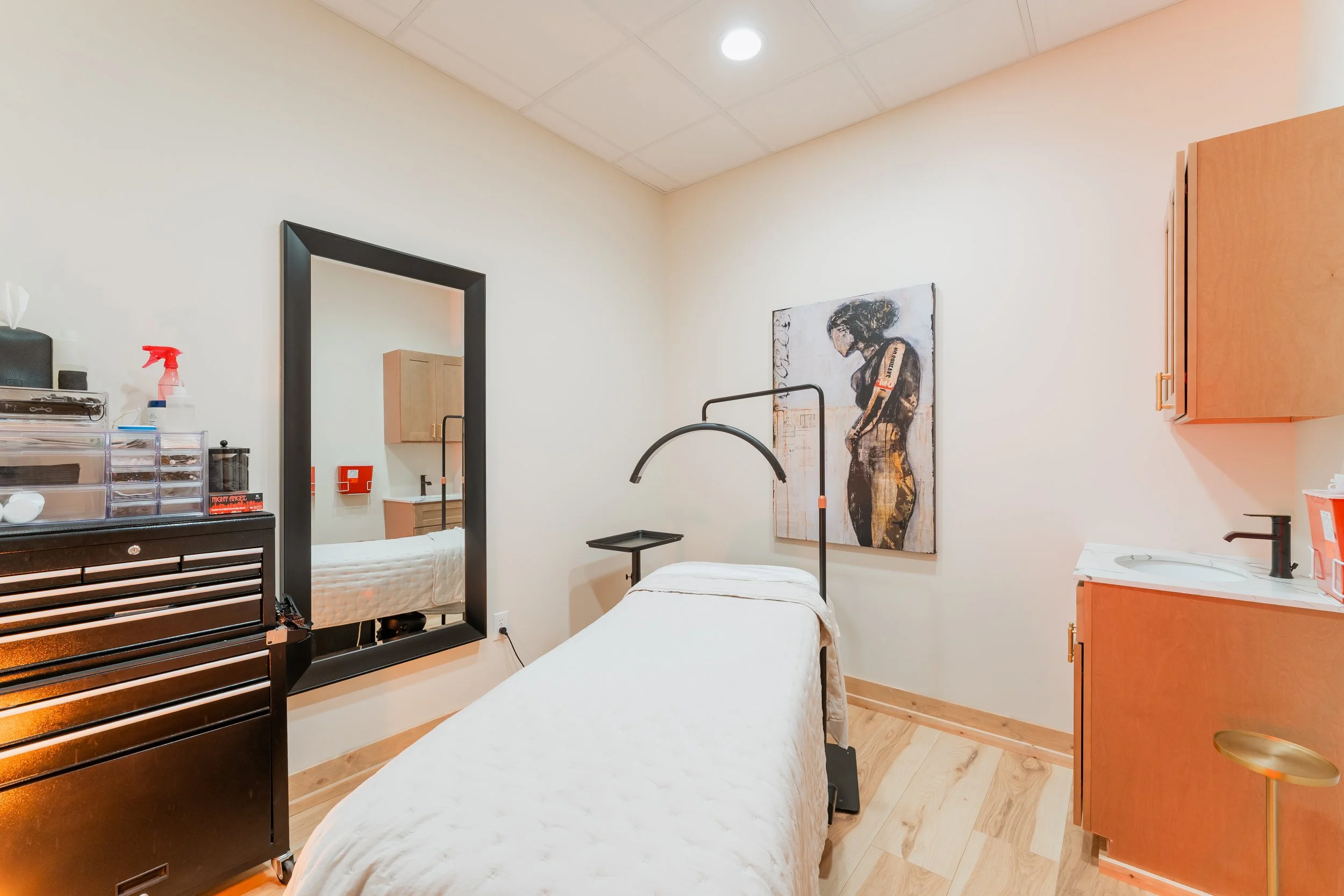 I AM massage room 3.jpg