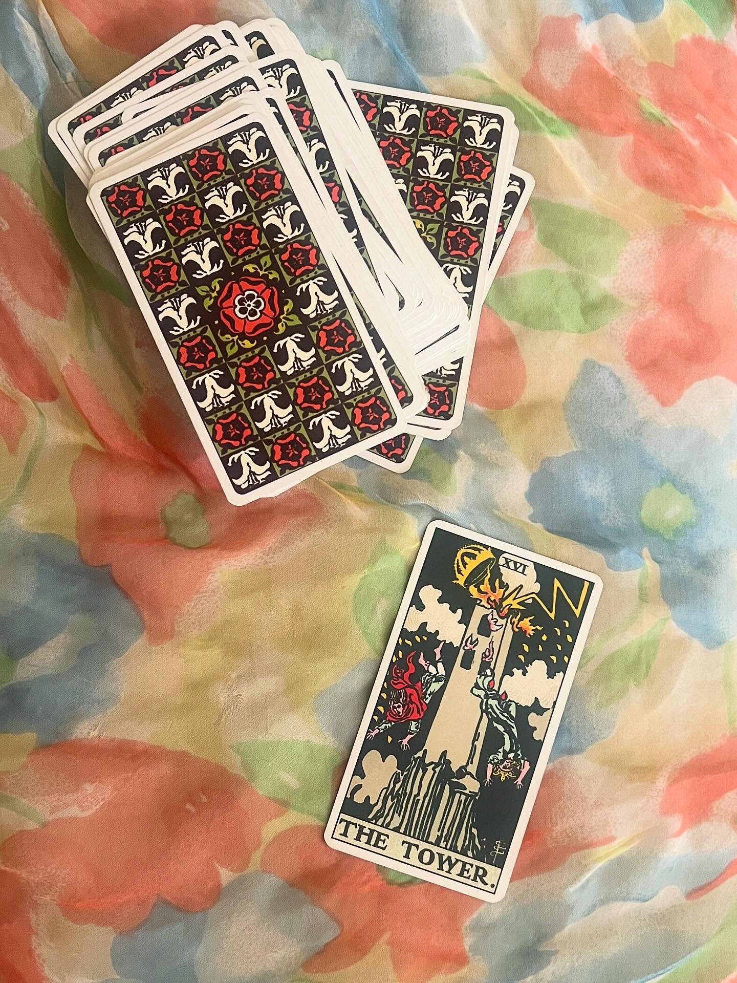 If I could use one card to describe the past year of my life it would be THE TOWER 💯🛕 The Tower comes in and wreaks chaos and destruction, burns everything down 🔥, clears space so we can start again new 🌱

I would have been completely justified s